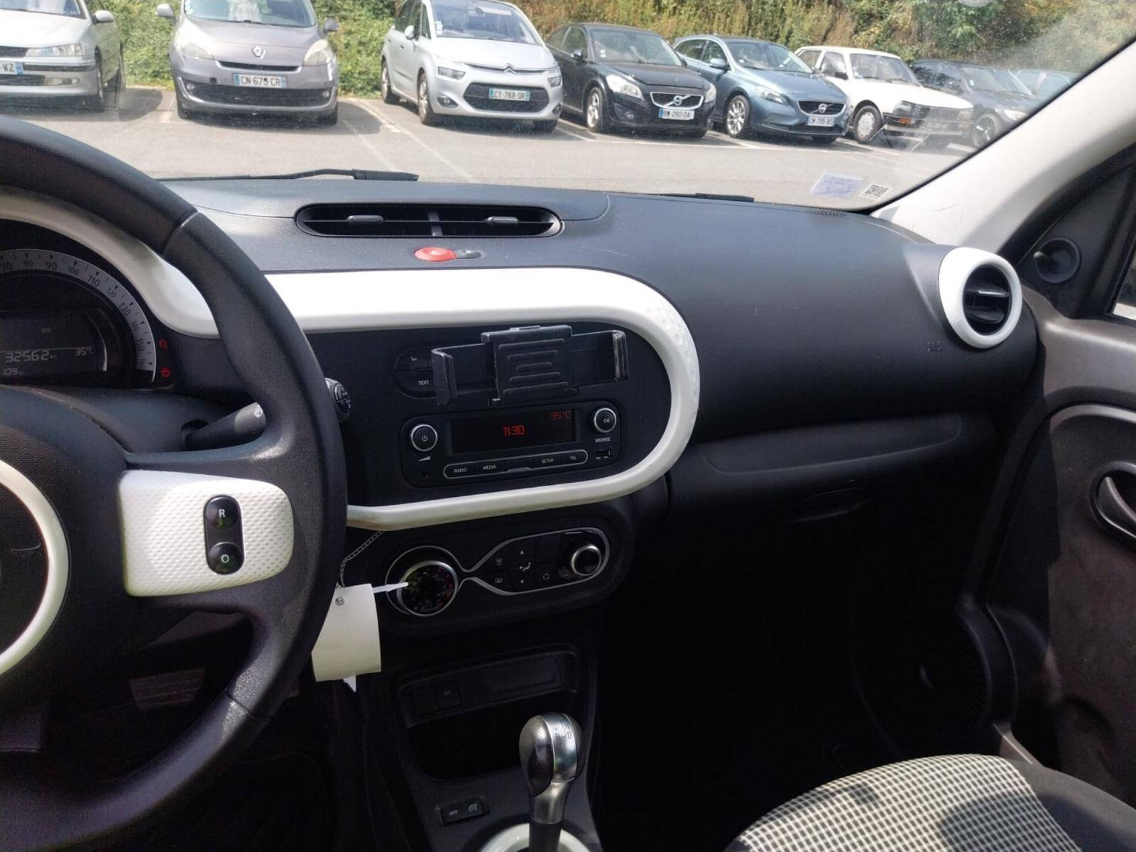 Vente en ligne Renault Twingo Electrique Twingo III E-Tech au prix de 11 490 €