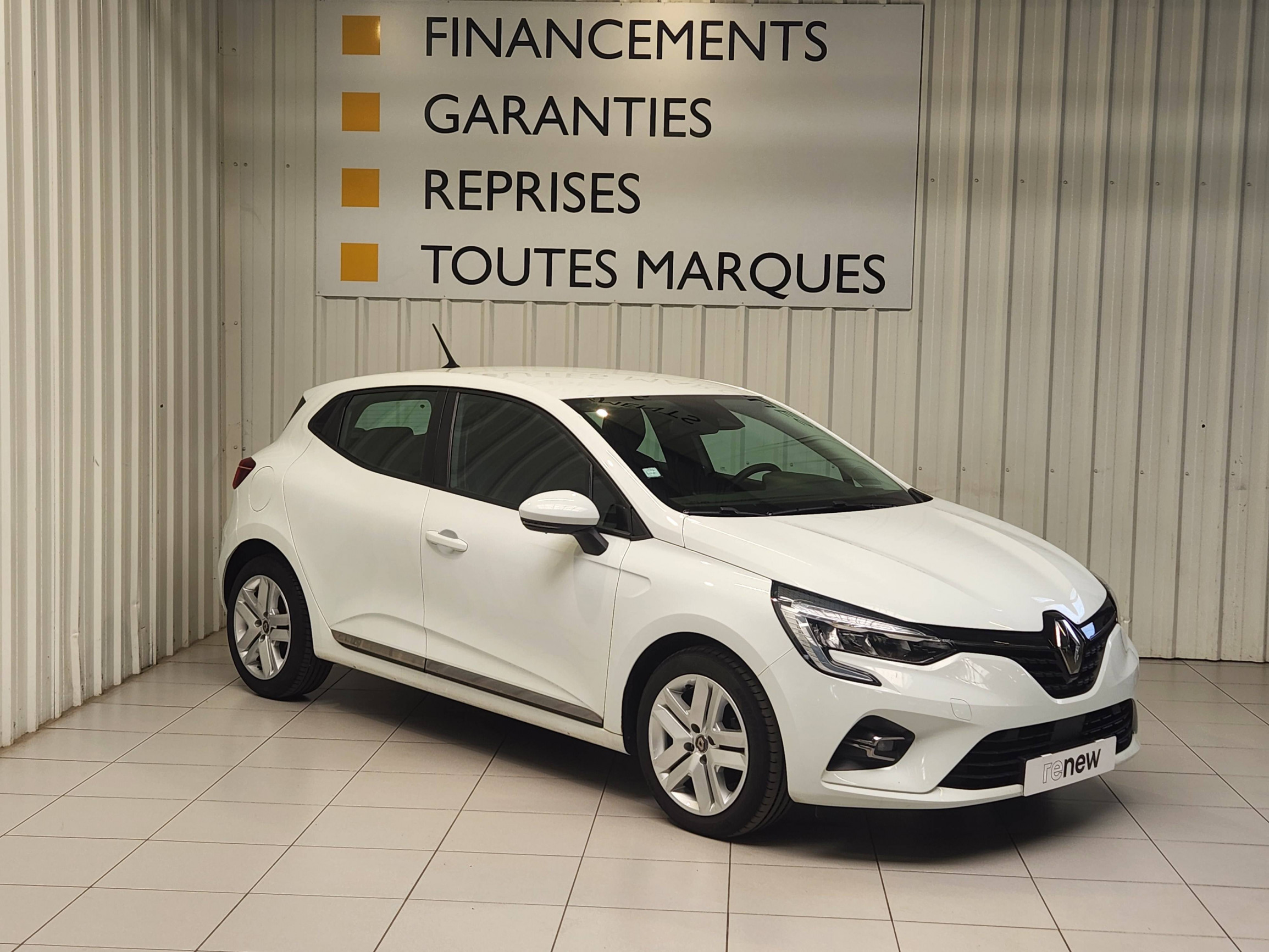 Vente en ligne Renault Clio 5 Clio Blue dCi 85 au prix de 14 390 €