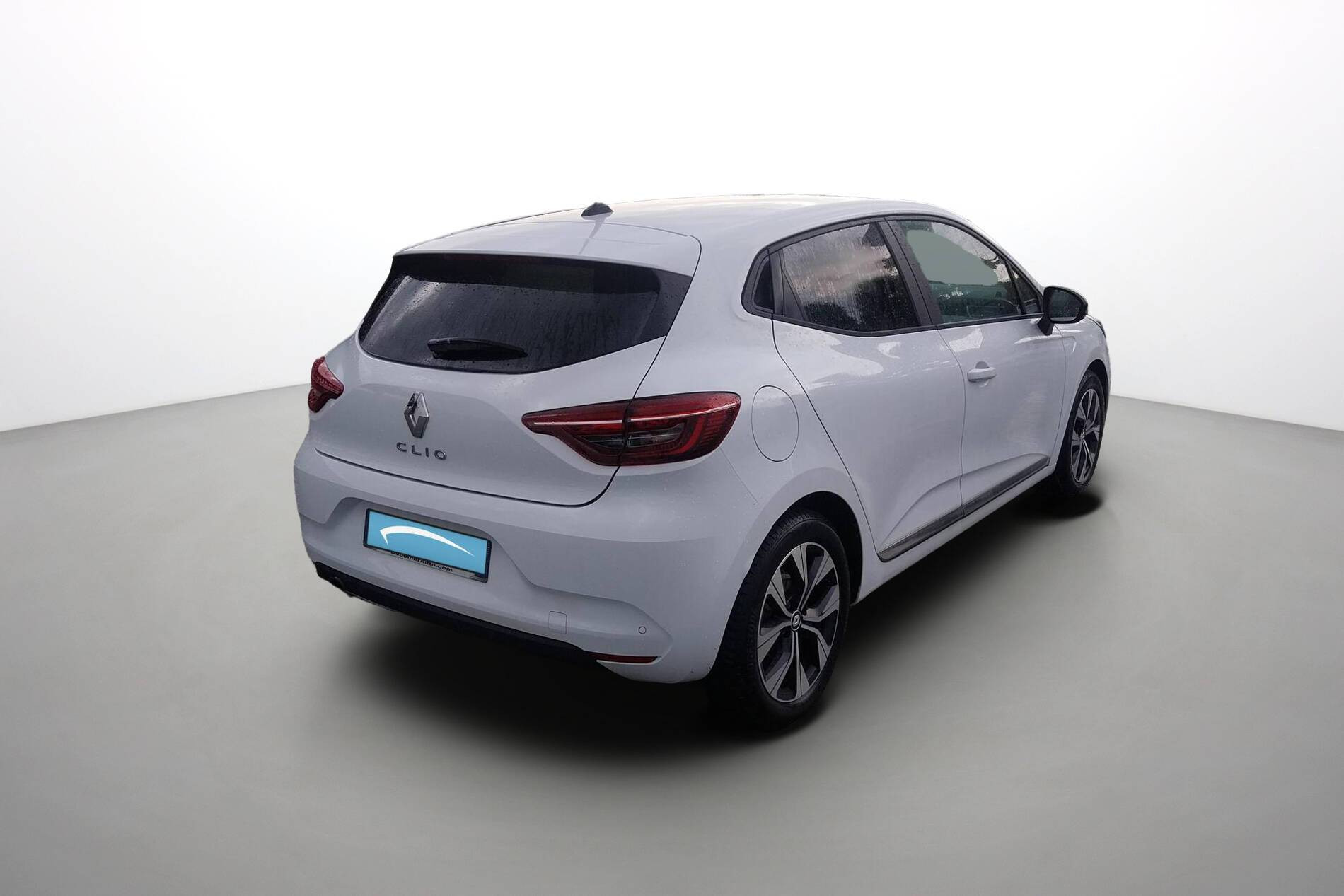 Vente en ligne Renault Clio 5 CLIO SOCIETE BLUE DCI 100 au prix de 14 990 €