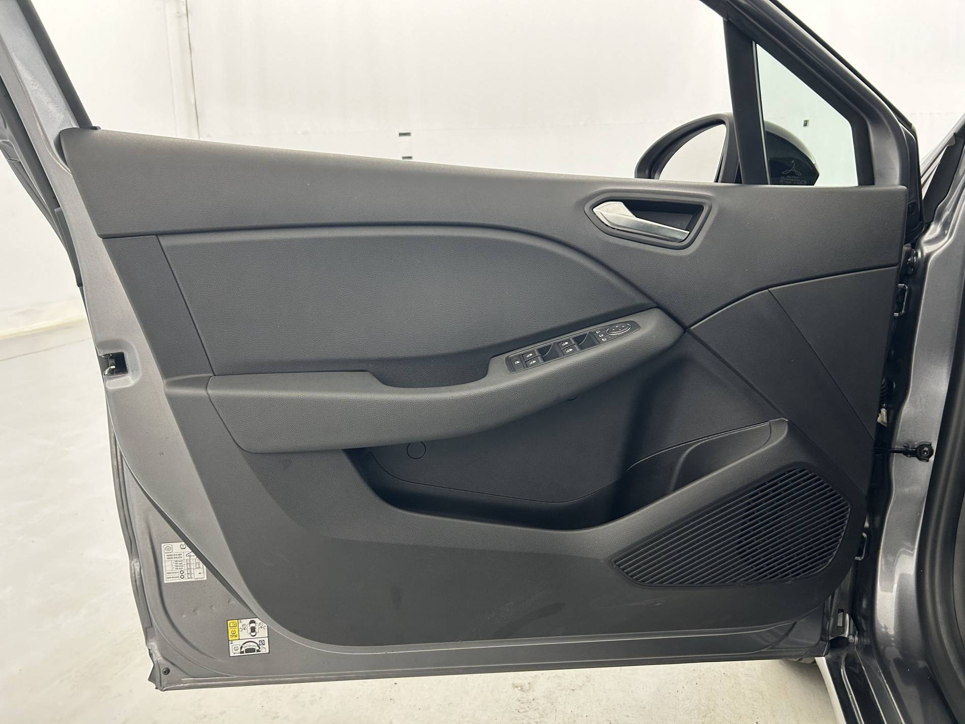 Vente en ligne Renault Clio 5 Clio TCe 90 au prix de 15 400 €