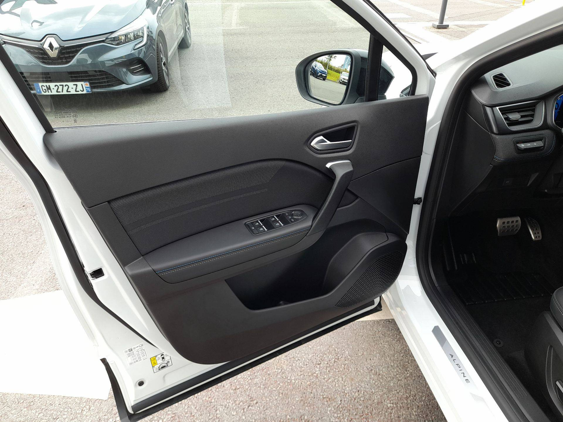 Vente en ligne Renault Symbioz  E-Tech full hybrid 145 au prix de 29 990 €