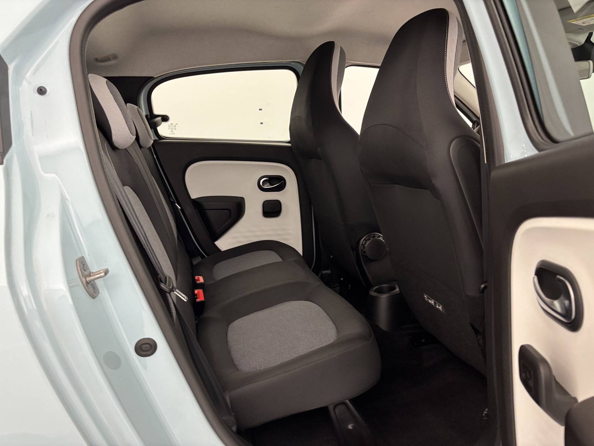 Vente en ligne Renault Twingo 3  SCe 65 - 21 au prix de 11 990 €