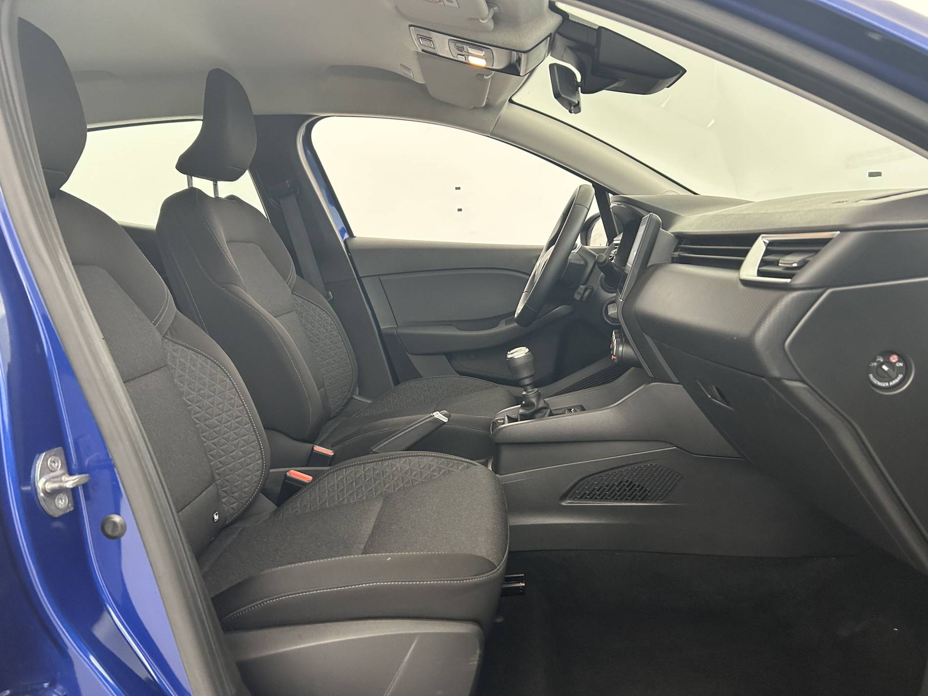 Vente en ligne Renault Clio 5 Clio TCe 90 au prix de 13 690 €