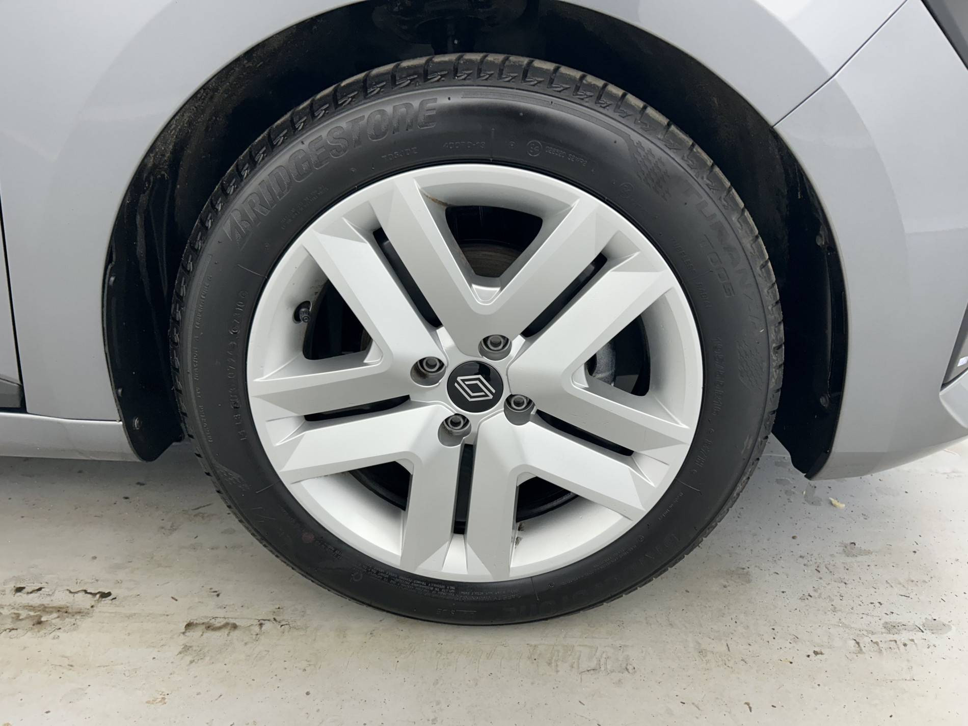 Vente en ligne Renault Clio 5 Clio TCe 90 ch GSR2 au prix de 15 790 €