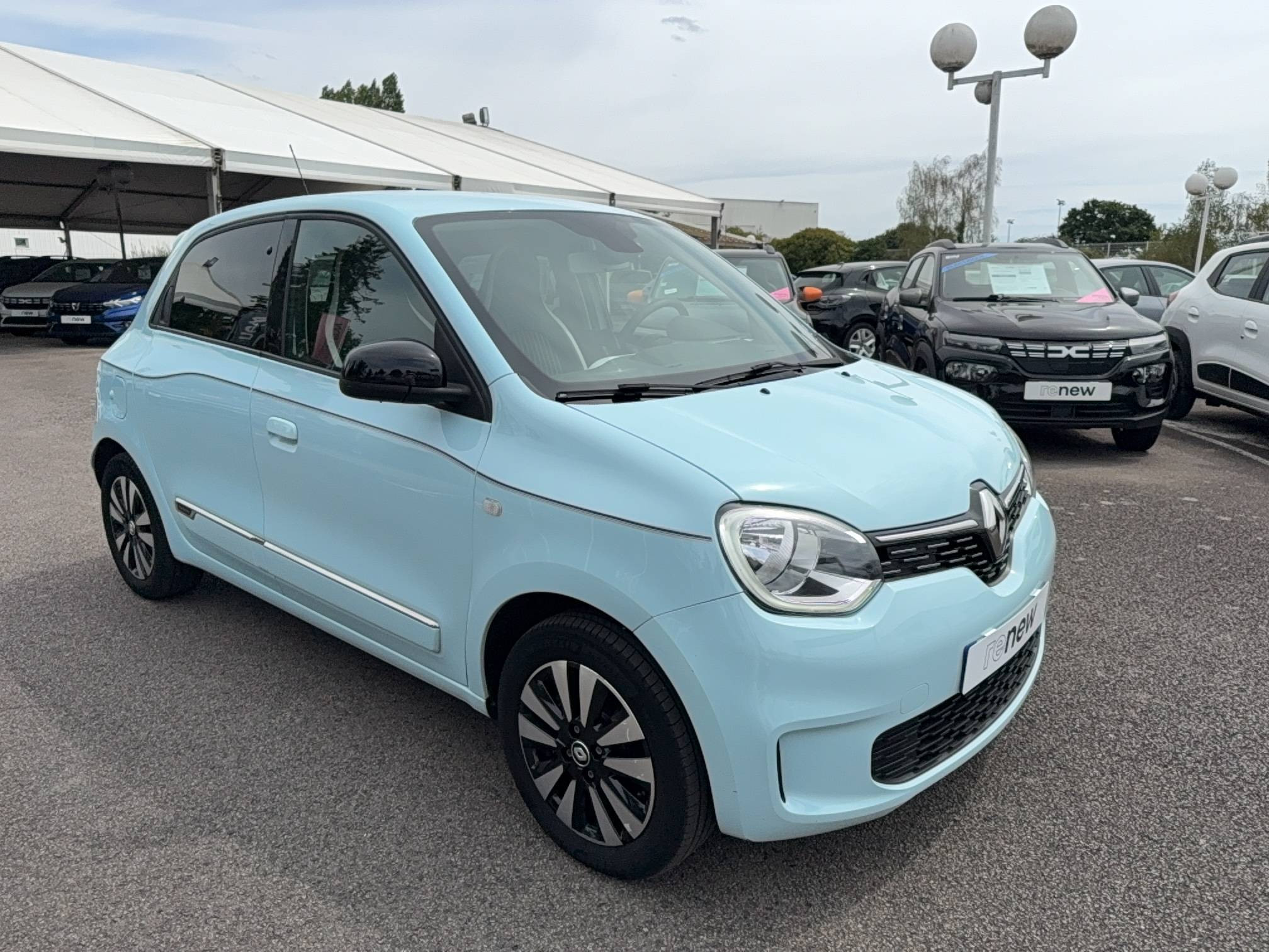 Vente en ligne Renault Twingo Electrique Twingo III E-Tech au prix de 12 490 €