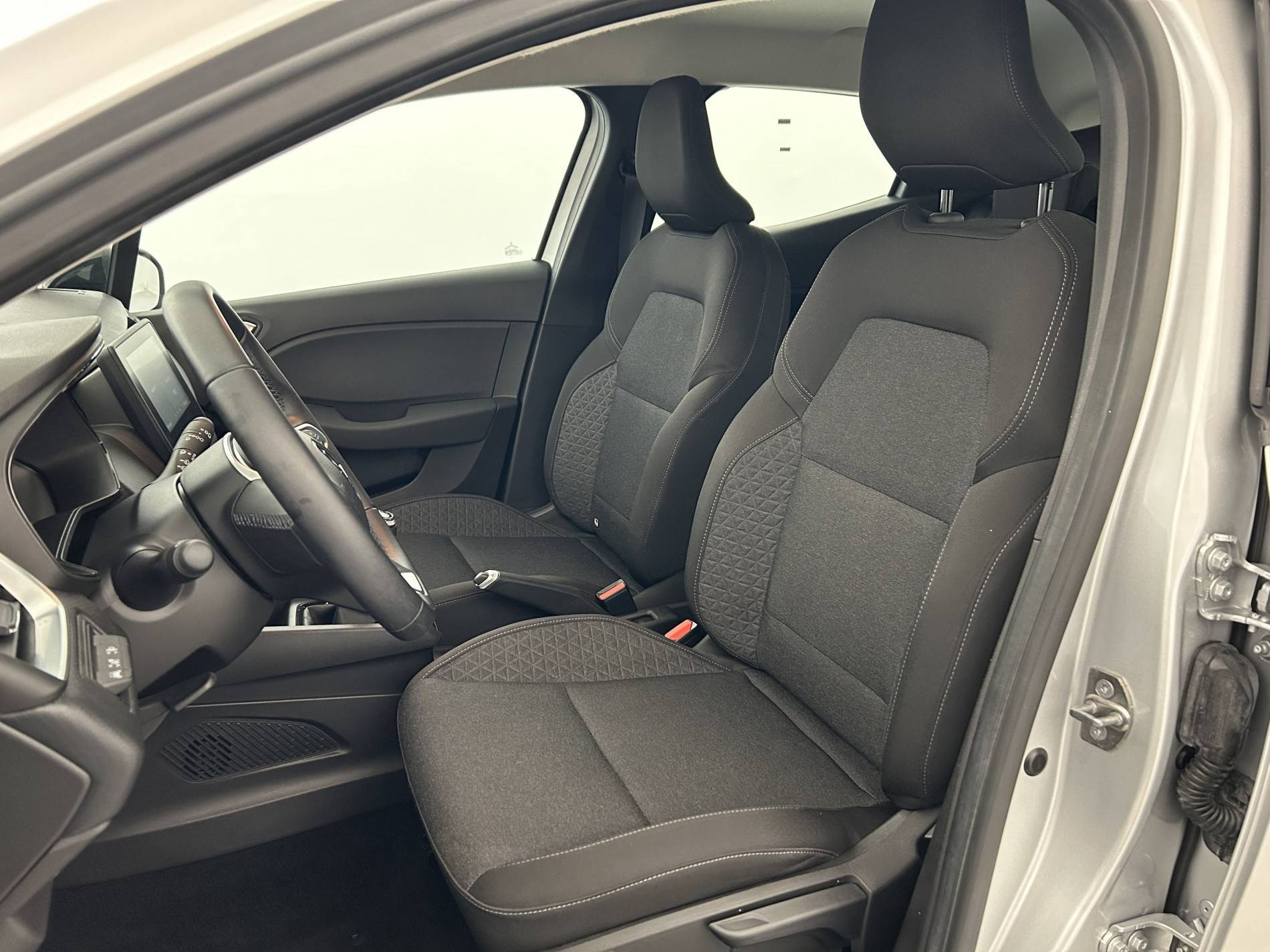 Vente en ligne Renault Clio 5 Clio TCe 90 au prix de 14 990 €