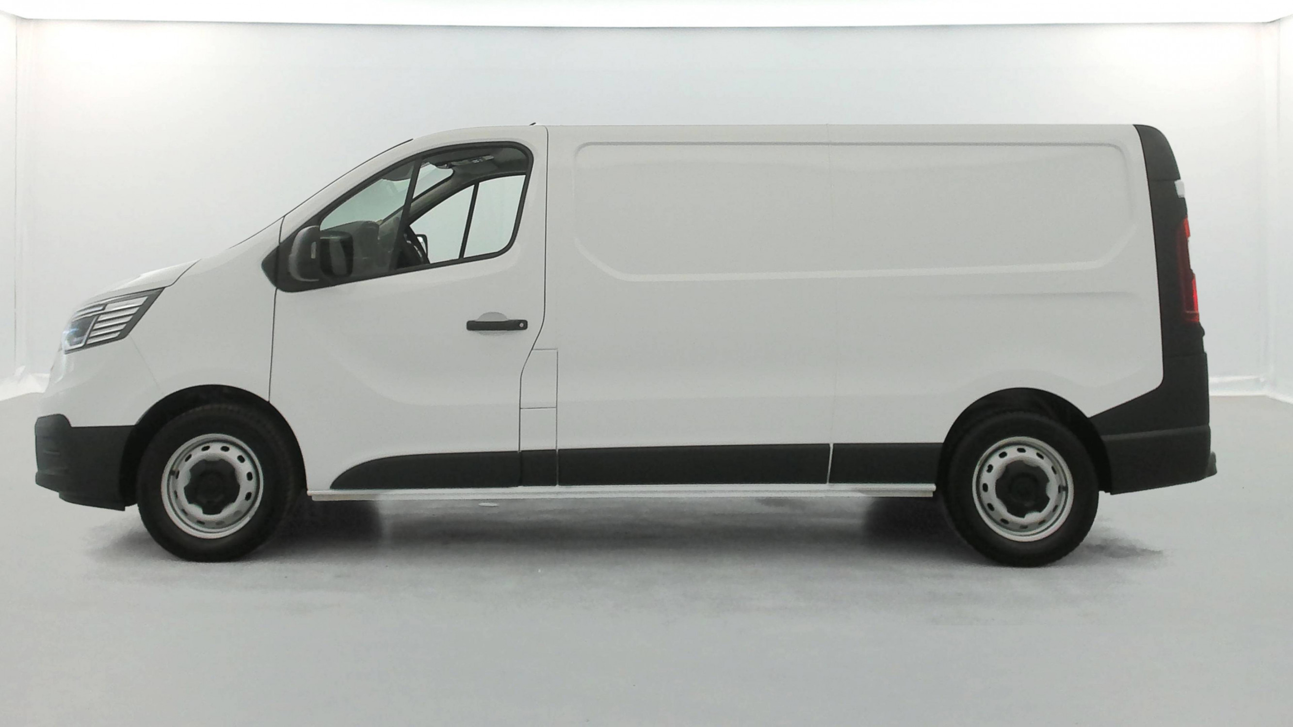 Renault Trafic 3 Fourgon TRAFIC FGN L2H1 3000 KG BLUE DCI 130 occasion de 2023 en vente à Cherbourg