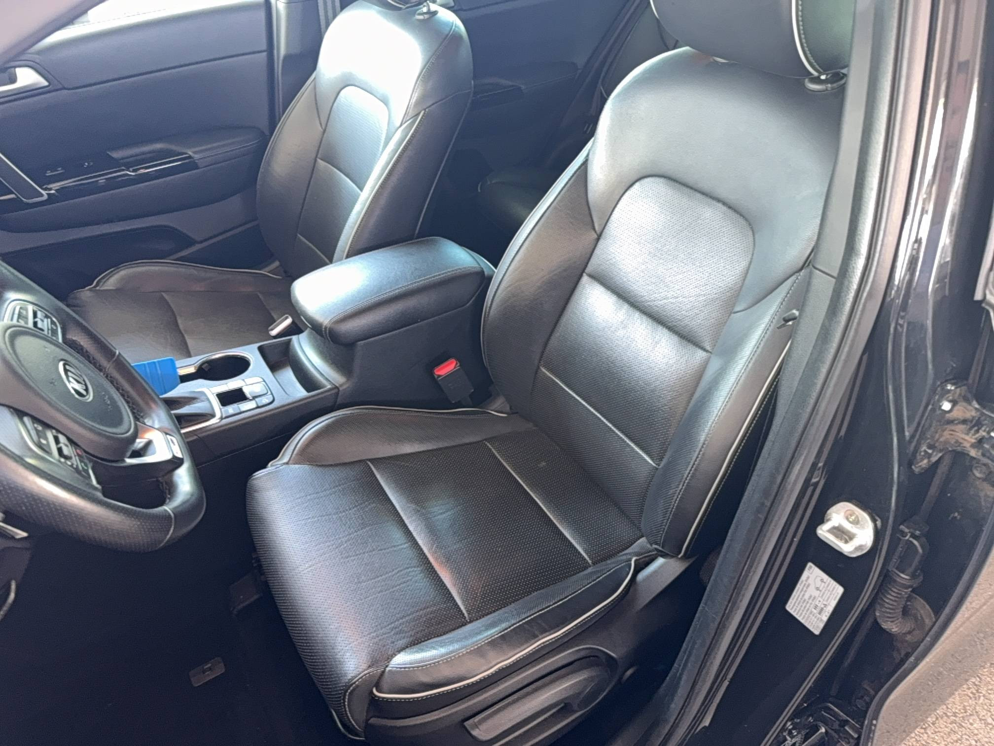 Vente en ligne Kia Sportage  1.6 T-GDi 177 4x4 DCT7 au prix de 17 790 €
