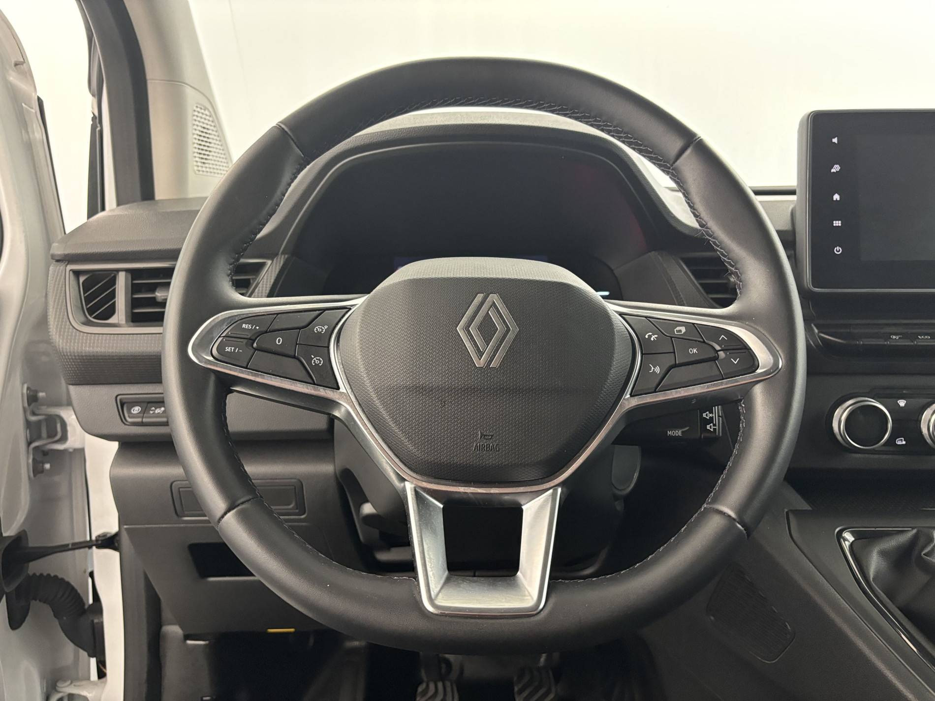 Vente en ligne Renault Kangoo Van  FG TOLE BLUE DCI 95 L1 GSR2 au prix de 18 390 €