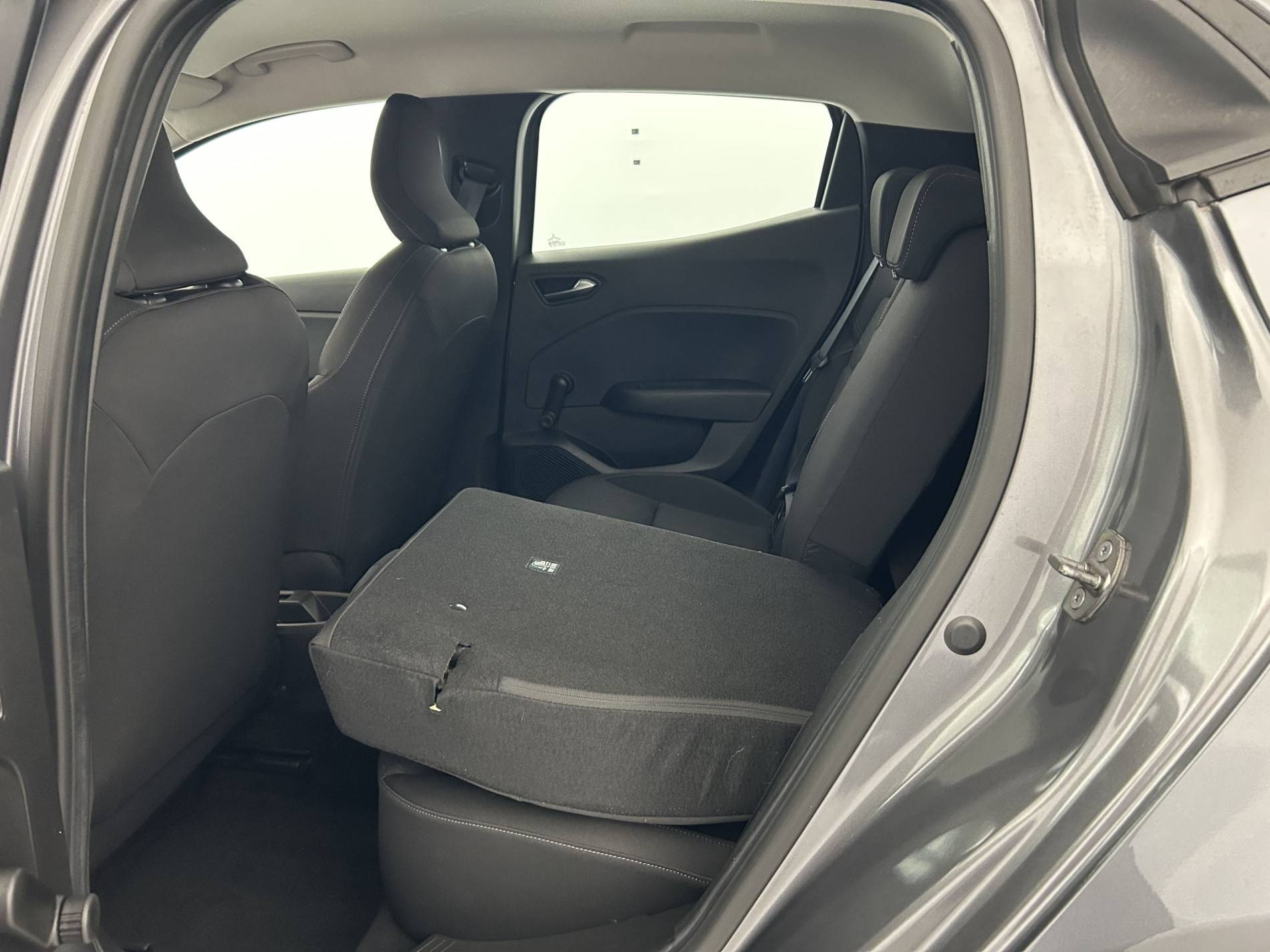 Vente en ligne Renault Clio 5 Clio TCe 90 au prix de 13 990 €