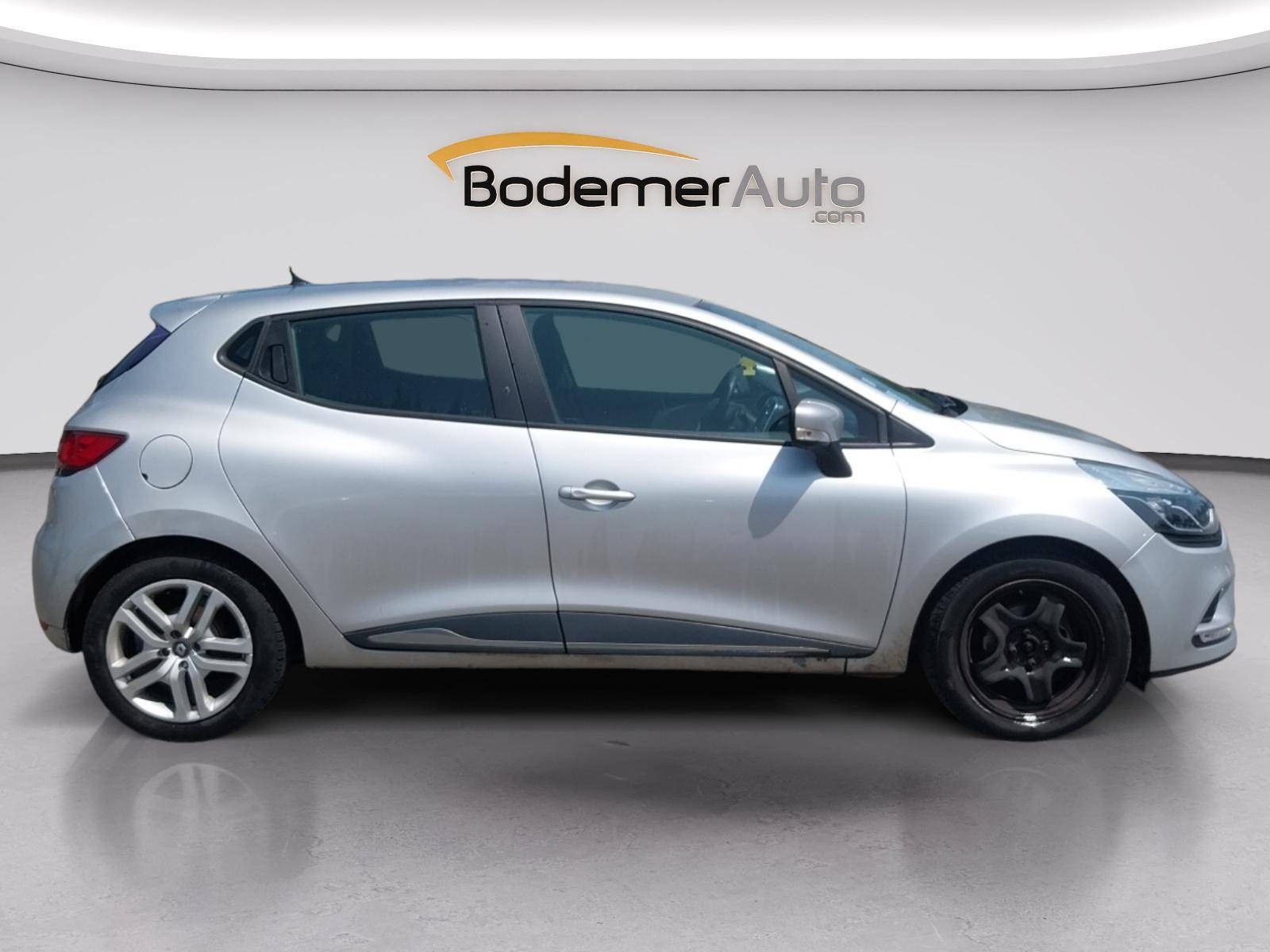 Vente en ligne Renault Clio 4 Clio dCi 75 Energy au prix de 10 490 €