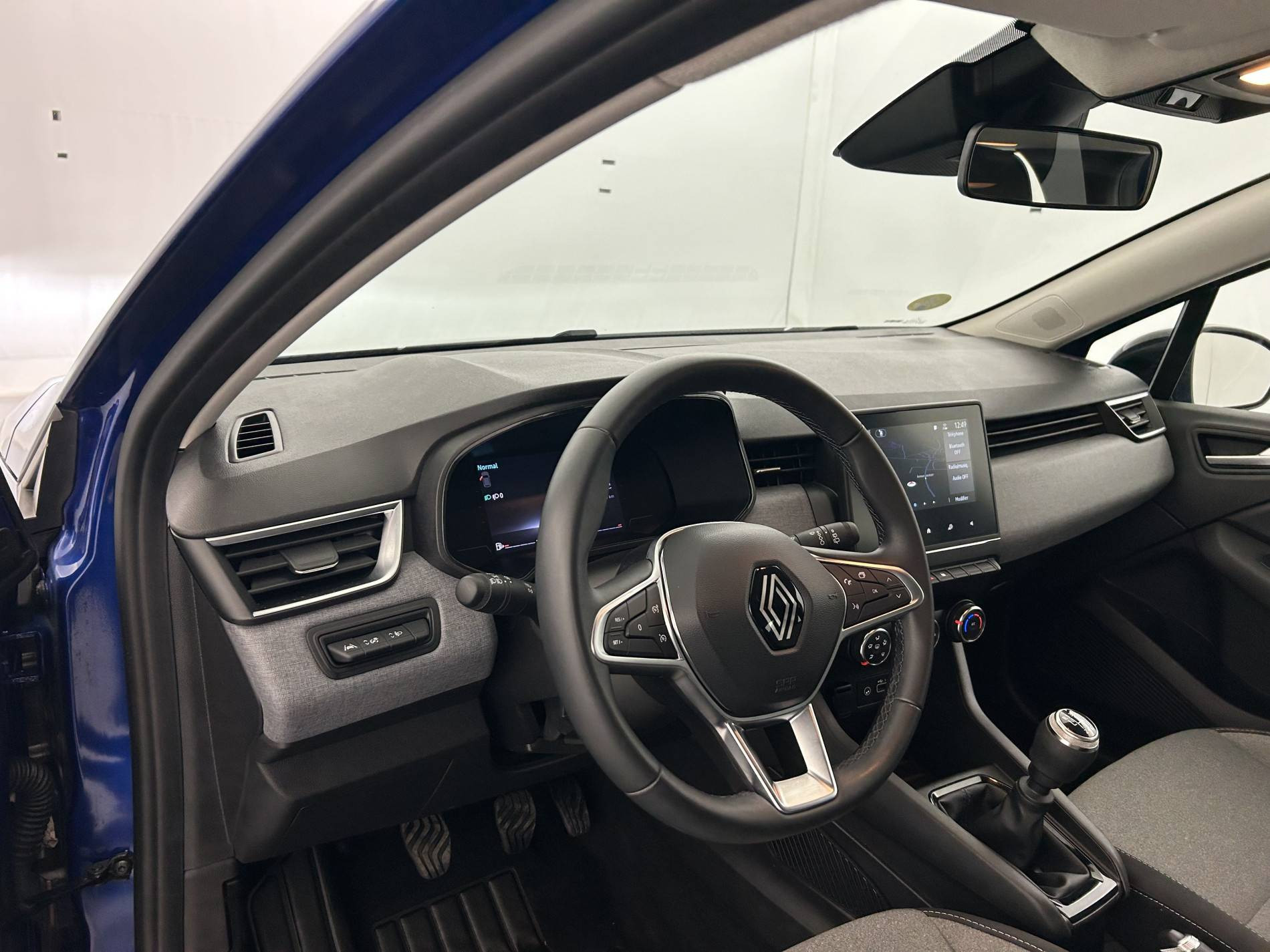 Vente en ligne Renault Clio 5 Clio dCi 100 au prix de 15 490 €