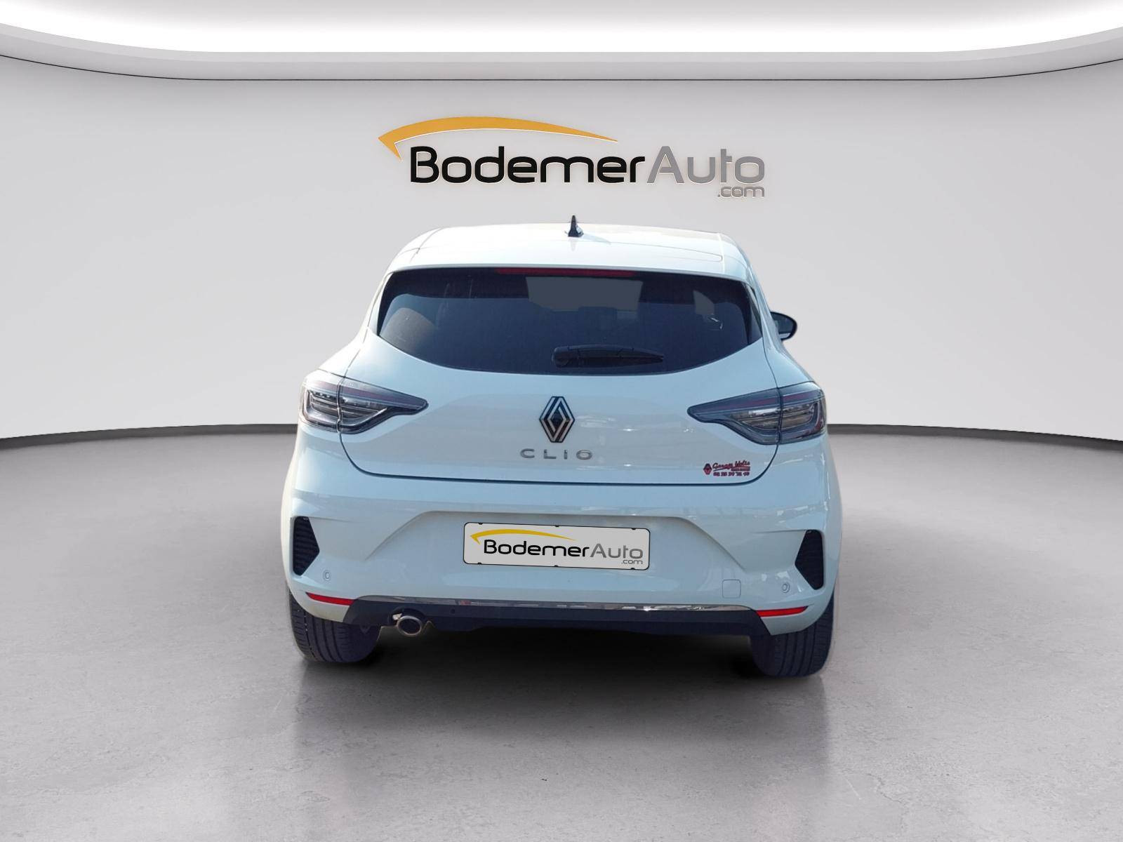 Vente en ligne Renault Clio 5 Clio TCe 90 au prix de 17 000 €