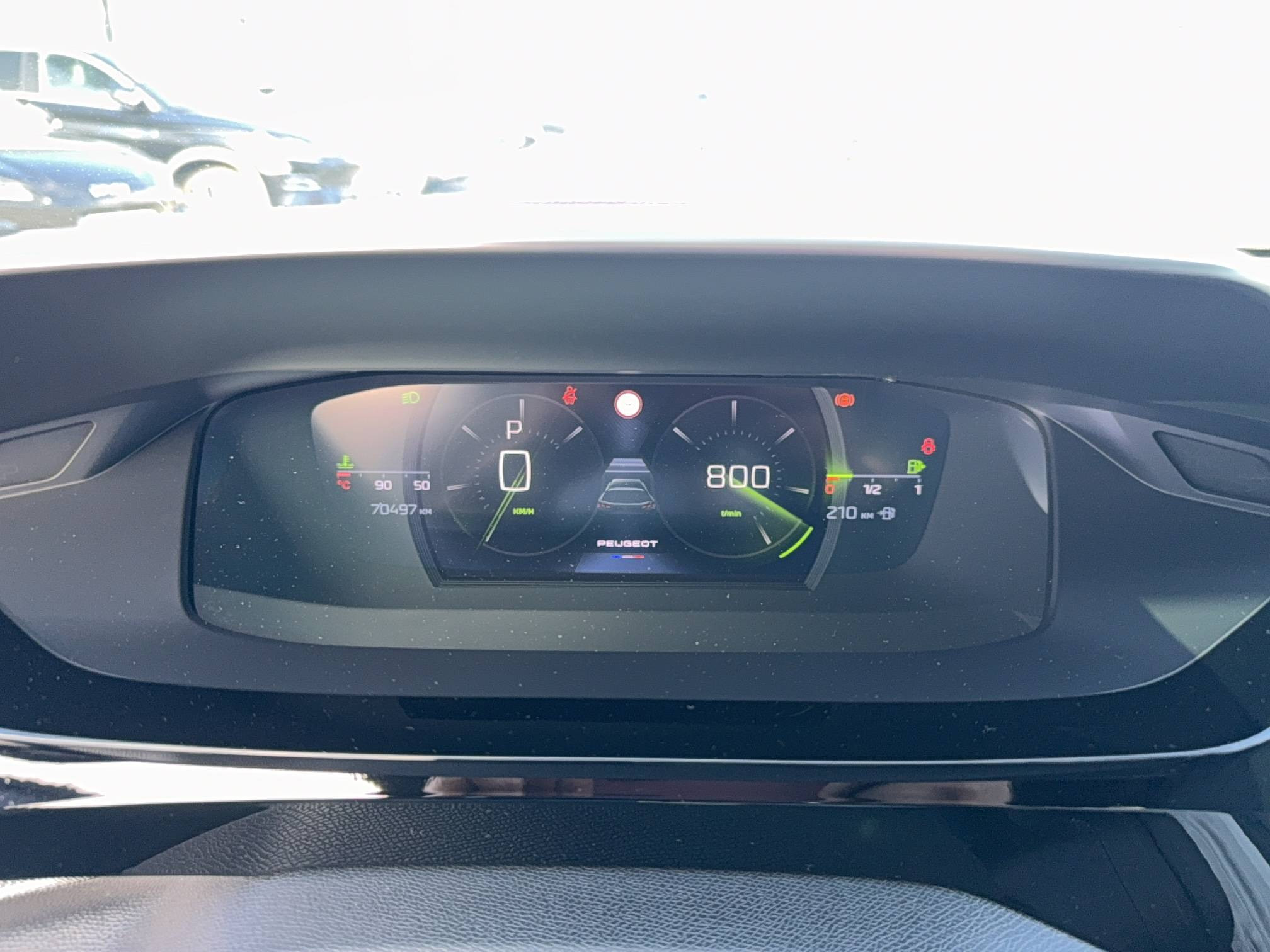 Vente en ligne Peugeot 308 SW  BlueHDi 130ch S&S EAT8 au prix de 17 490 €