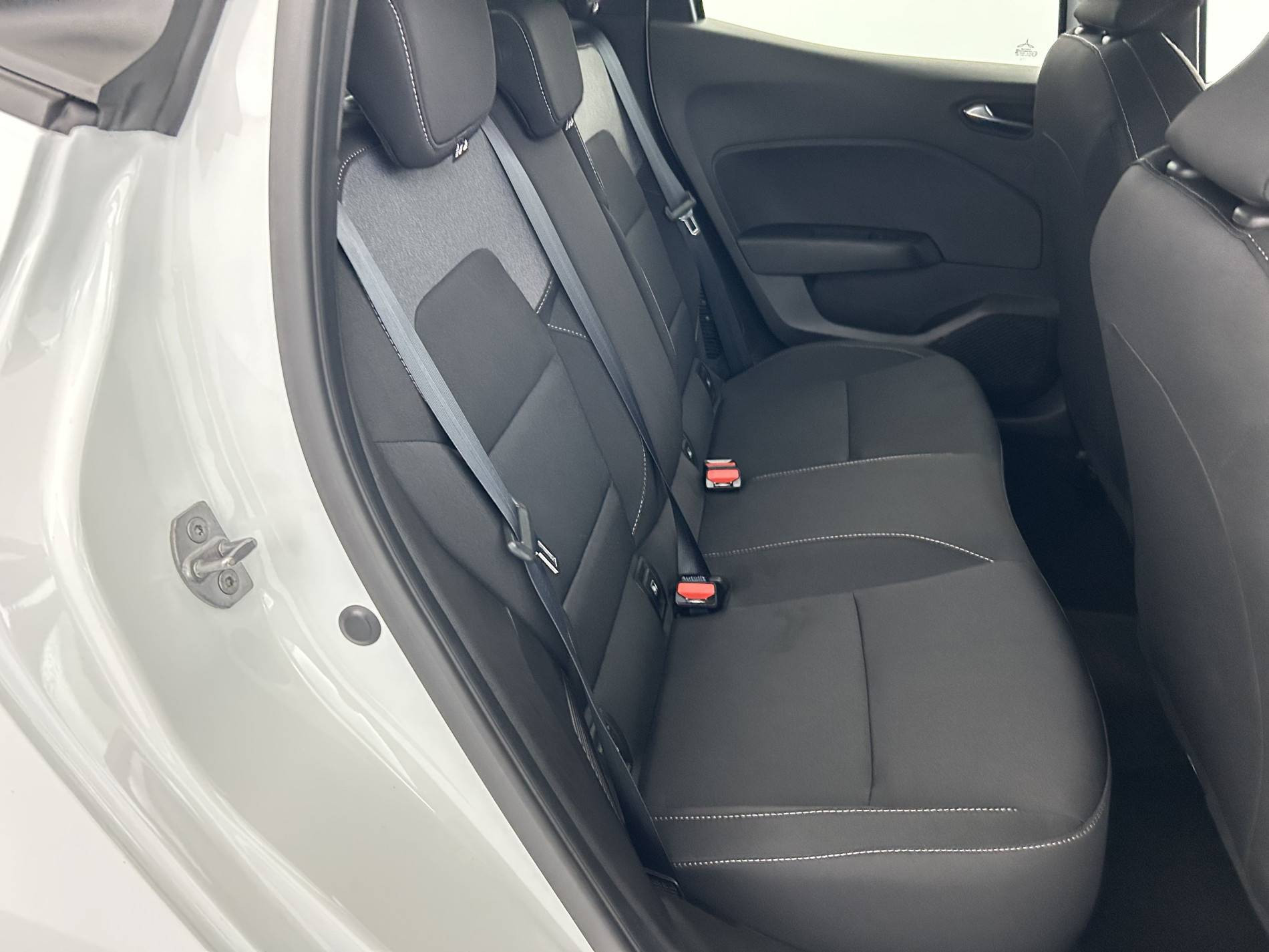 Vente en ligne Renault Clio 5 Clio E-Tech full hybrid 145 ch GSR2 au prix de 19 990 €