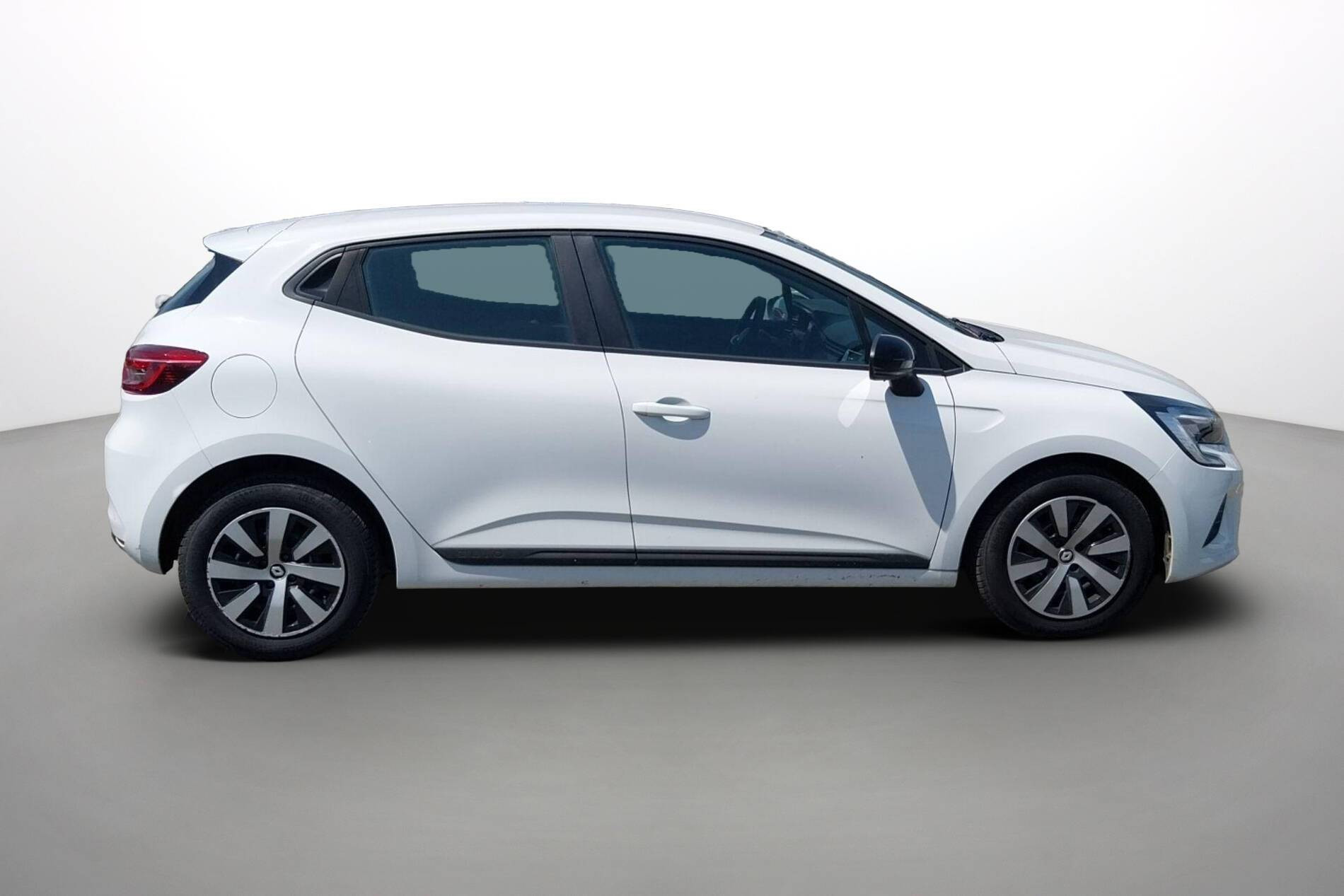 Vente en ligne Renault Clio 5 Clio TCe 90 au prix de 12 790 €