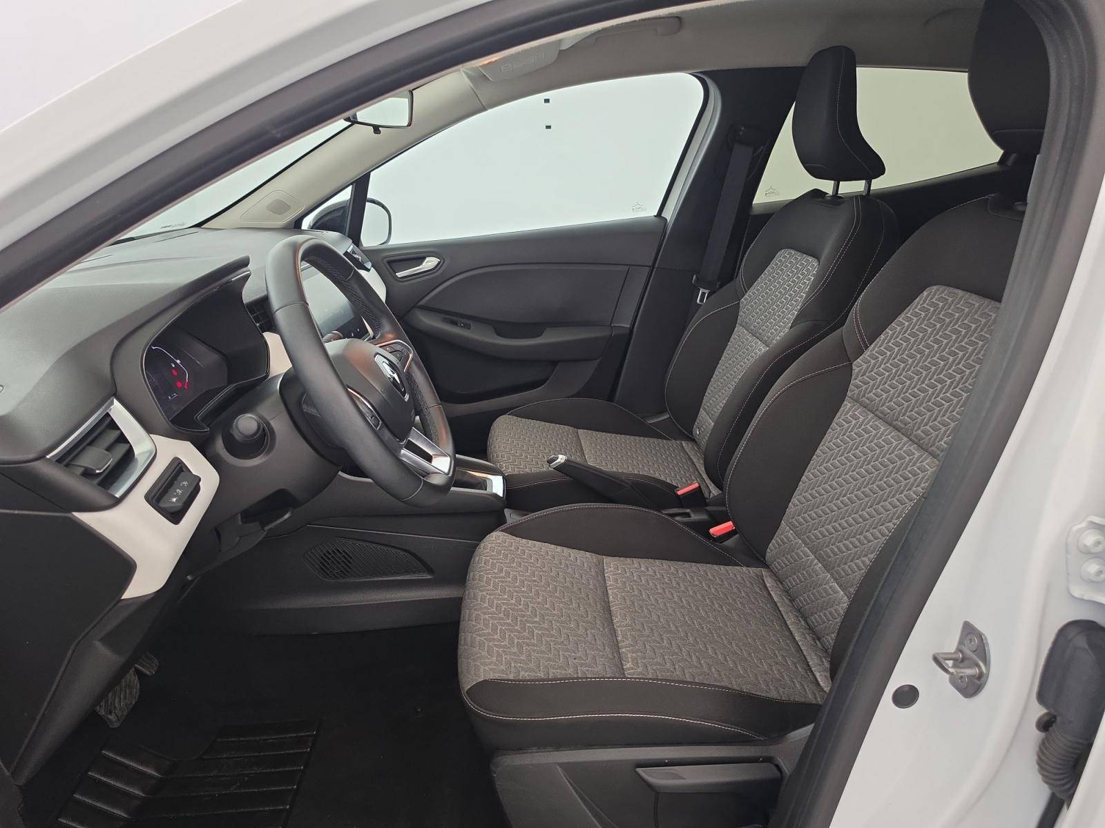 Vente en ligne Renault Clio 5 Clio E-Tech full hybrid 145 au prix de 15 690 €