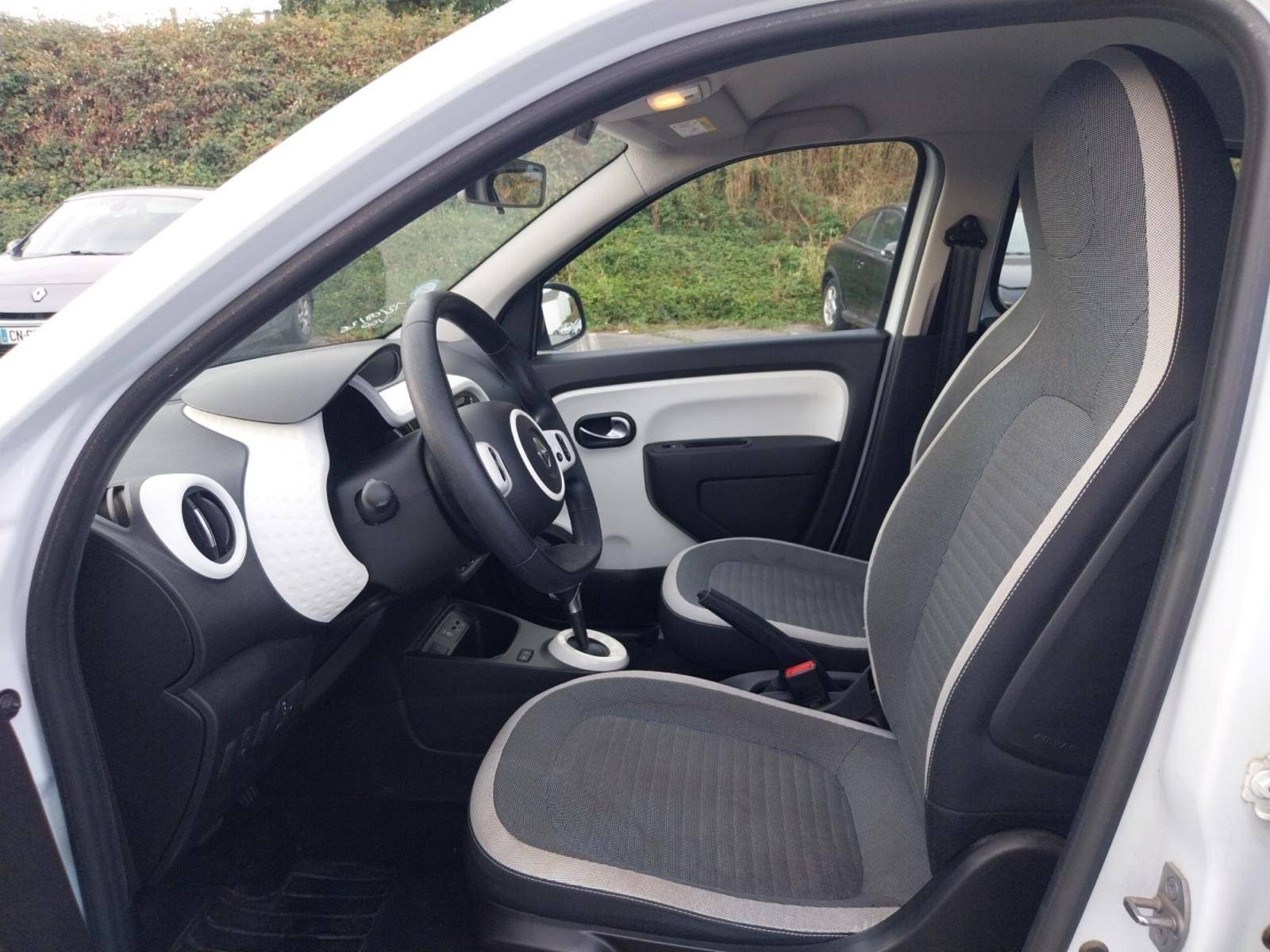 Vente en ligne Renault Twingo Electrique Twingo III E-Tech au prix de 11 590 €