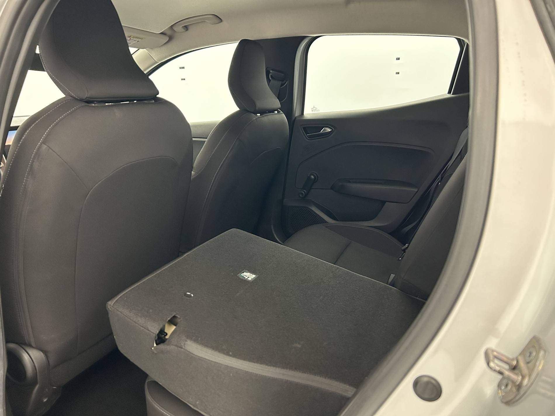 Vente en ligne Renault Clio 5 Clio TCe 90 au prix de 13 990 €