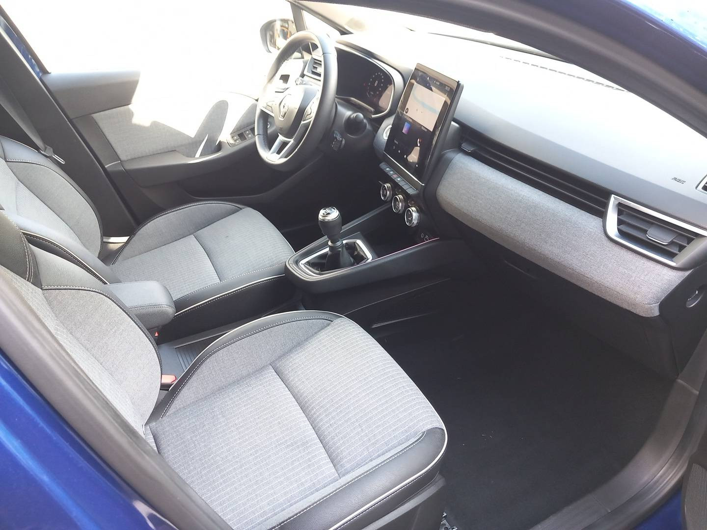 Vente en ligne Renault Clio 5 Clio TCe 90 au prix de 16 490 €