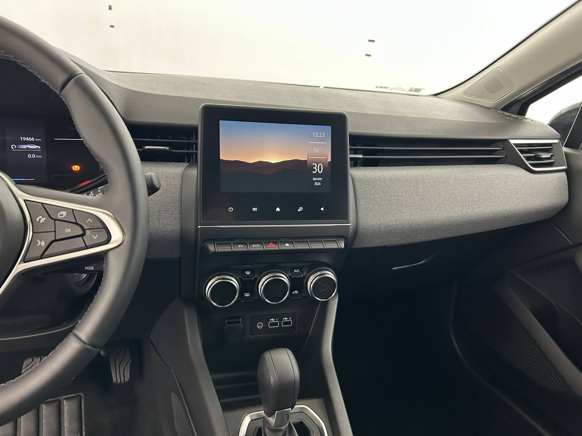 Vente en ligne Renault Clio 5 Clio E-Tech full hybrid 145 ch GSR2 au prix de 20 190 €