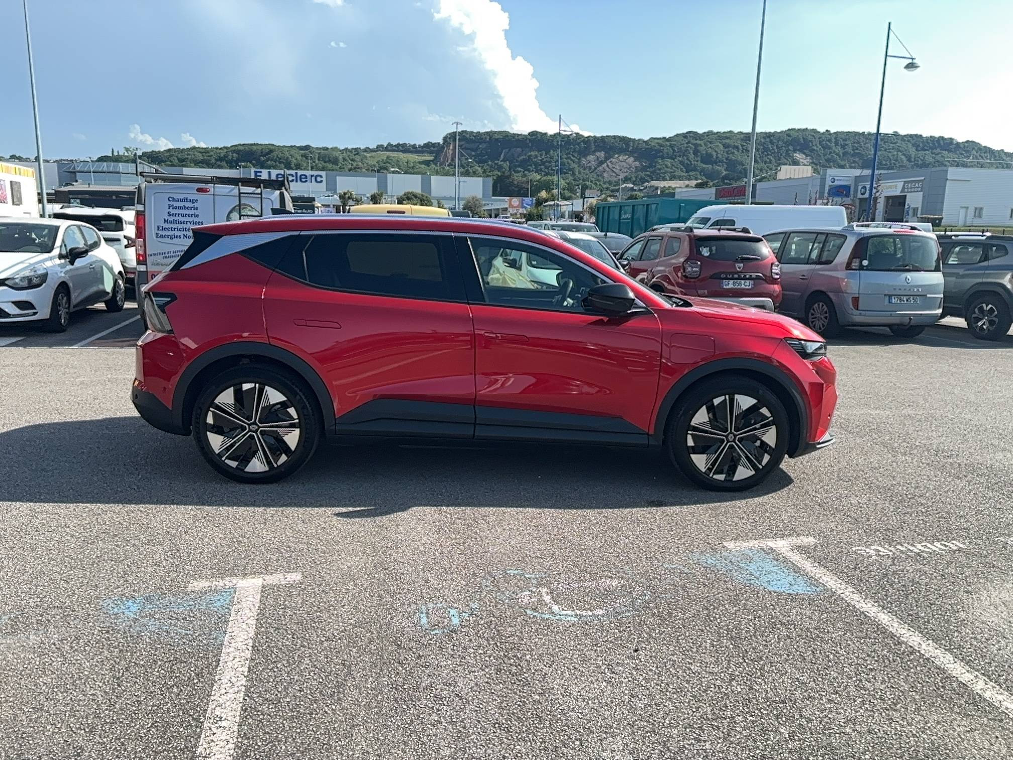 Vente en ligne Renault Scenic E-Tech Scenic E-Tech électrique 220 ch grande autonomie au prix de 44 900 €