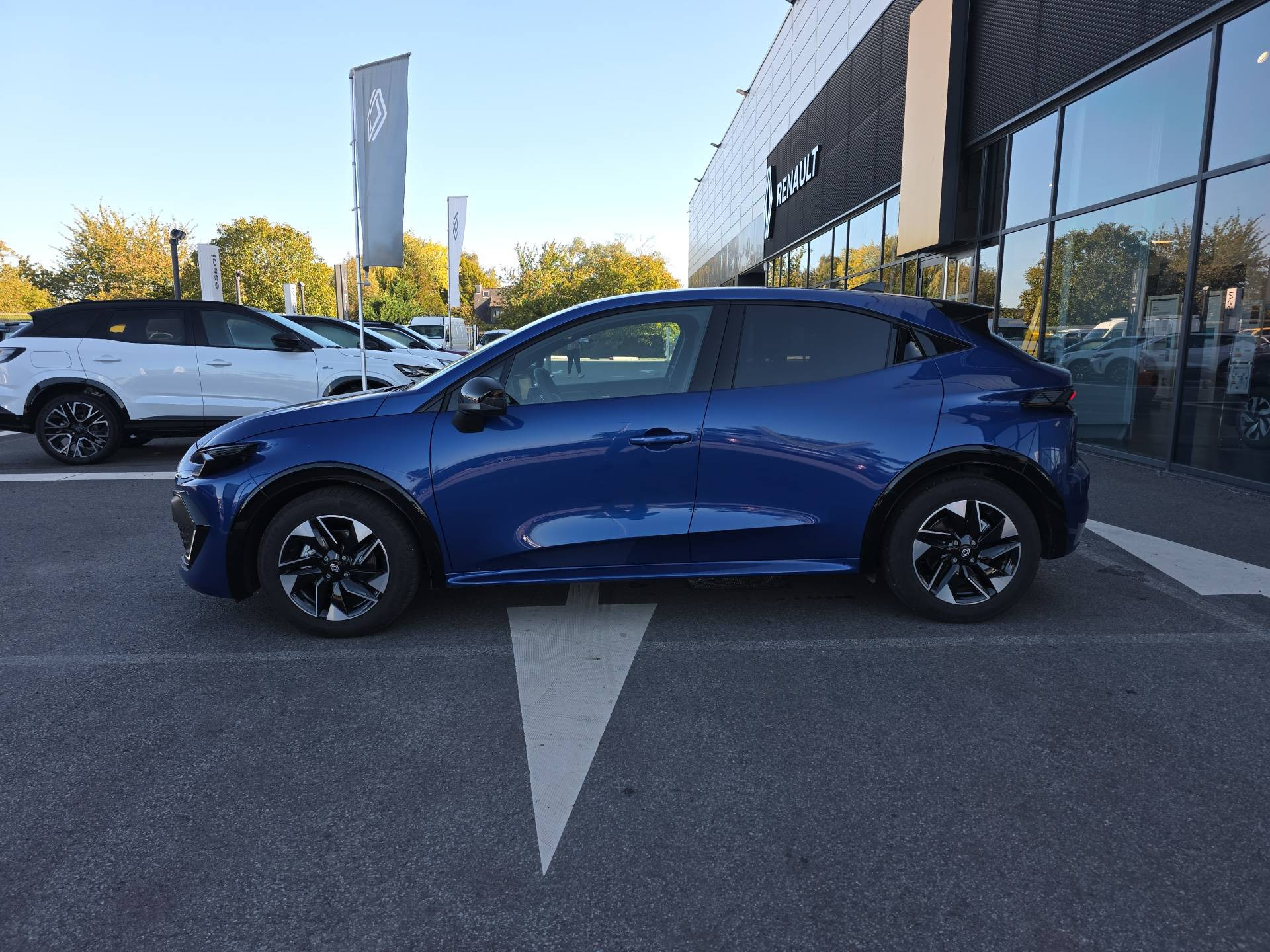Vente en ligne Renault Clio 6 Clio E-Tech full hybrid 160 ch au prix de 25 900 €