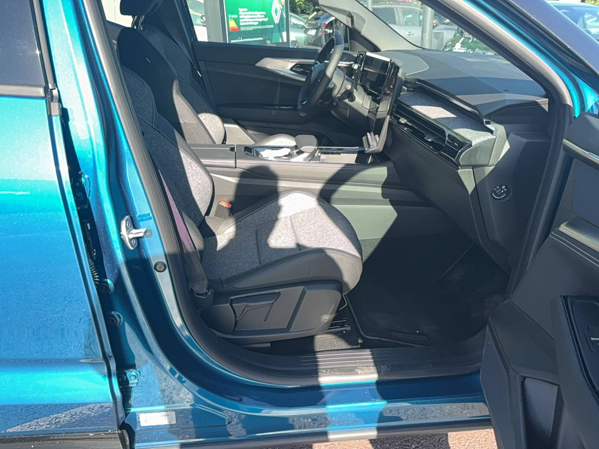 Vente en ligne Renault Austral  full hybrid E-Tech 200 ch au prix de 40 590 €