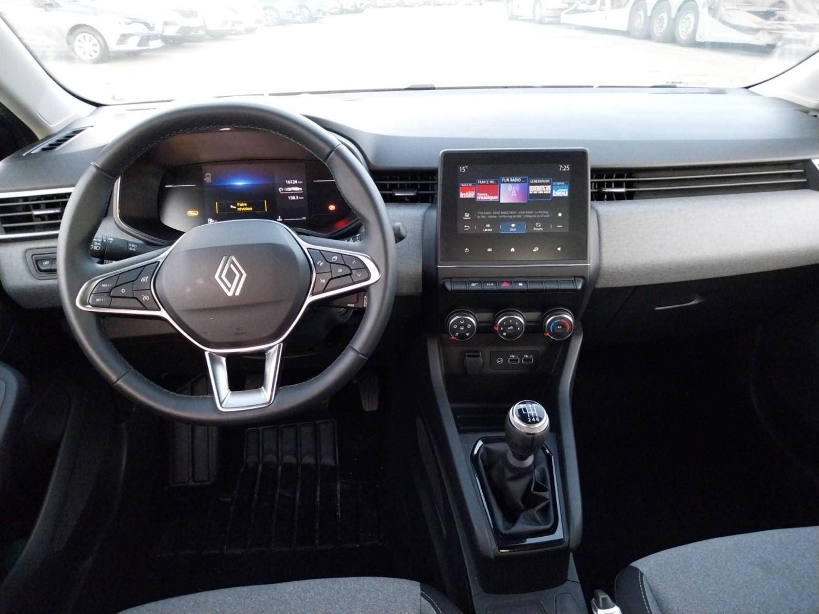 Vente en ligne Renault Clio 5 Clio Blue dCi 100 ch GSR2 au prix de 17 750 €