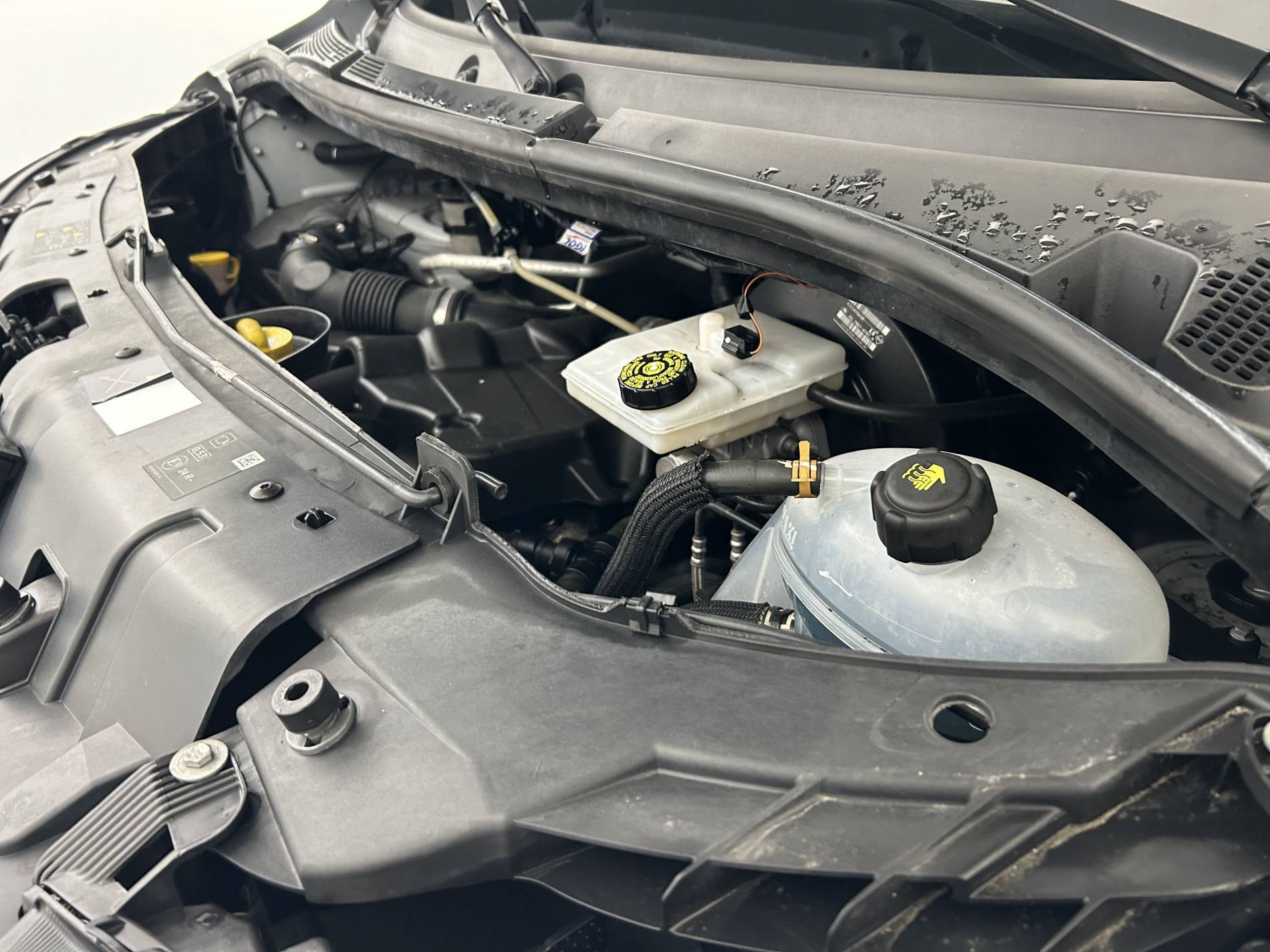 Vente en ligne Renault Master Fourgon MASTER FGN TRAC F3500 L2H2 BLUE DCI 150 au prix de 24 991 €