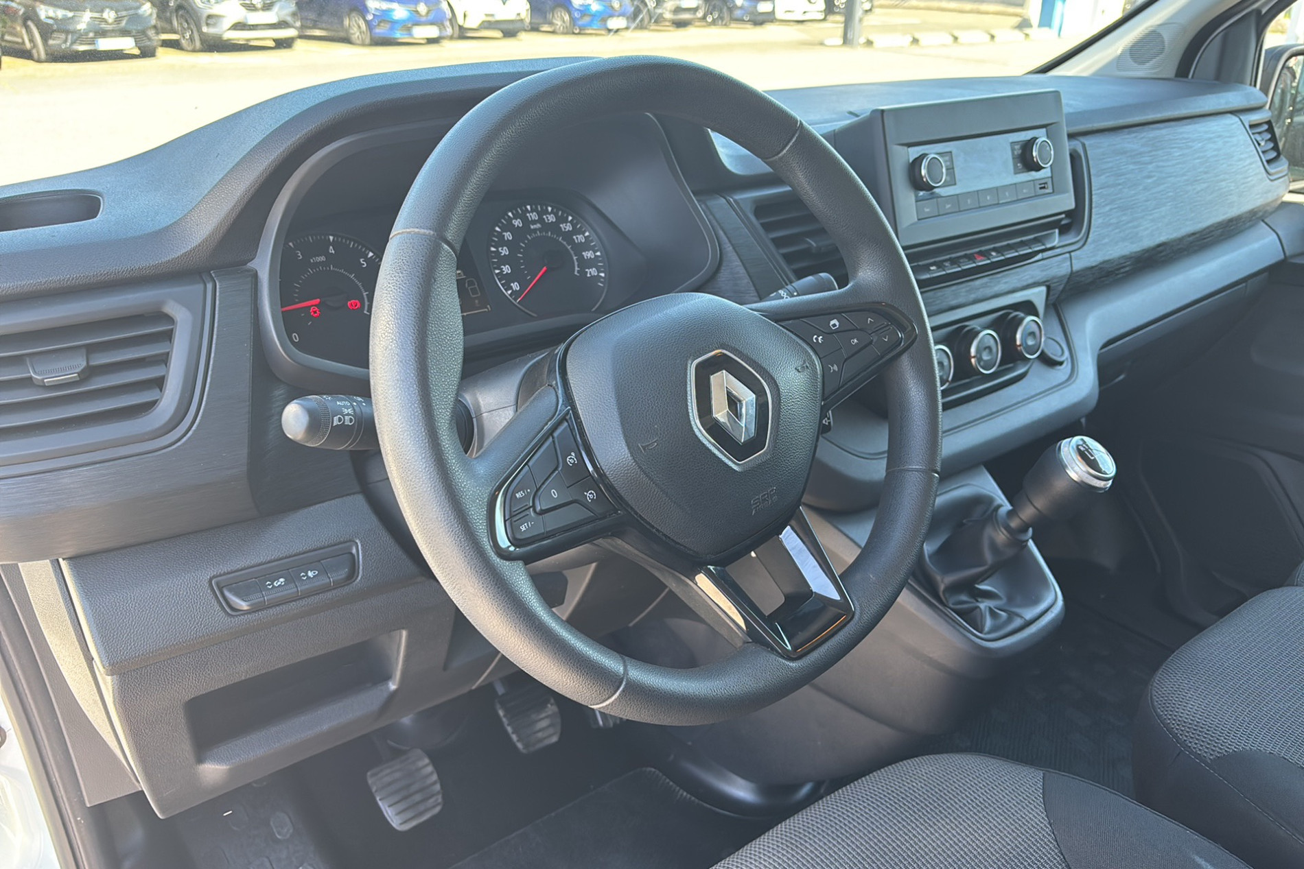 Vente en ligne Renault Trafic 3 Fourgon TRAFIC FGN L1H1 2800 KG BLUE DCI 130 au prix de 20 890 €