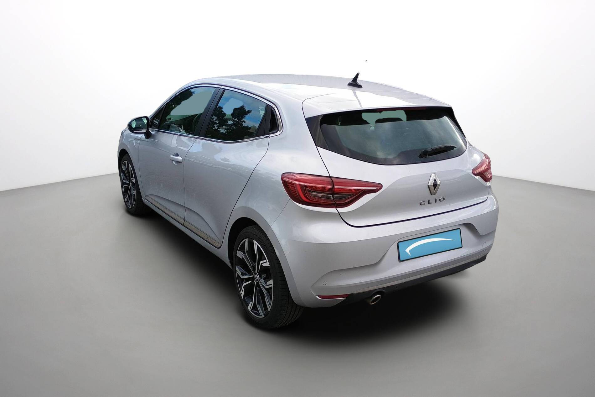 Vente en ligne Renault Clio 5 Clio TCe 140 - 21N au prix de 15 990 €