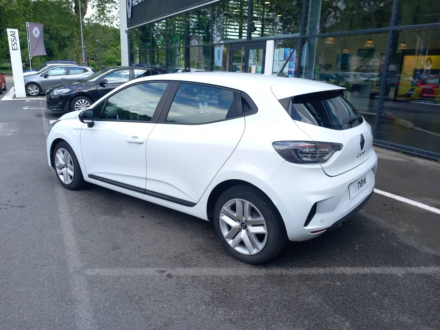 Vente en ligne Renault Clio 5 Clio TCe 100 GPL au prix de 14 990 €