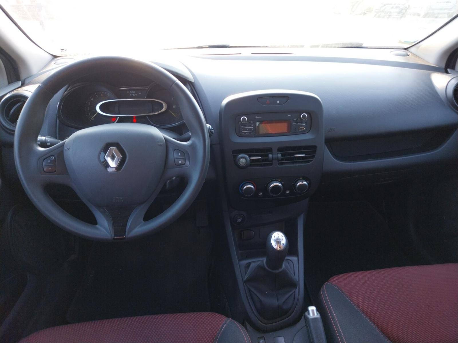 Vente en ligne Renault Clio 4  1.2 16V 75 au prix de 7 990 €