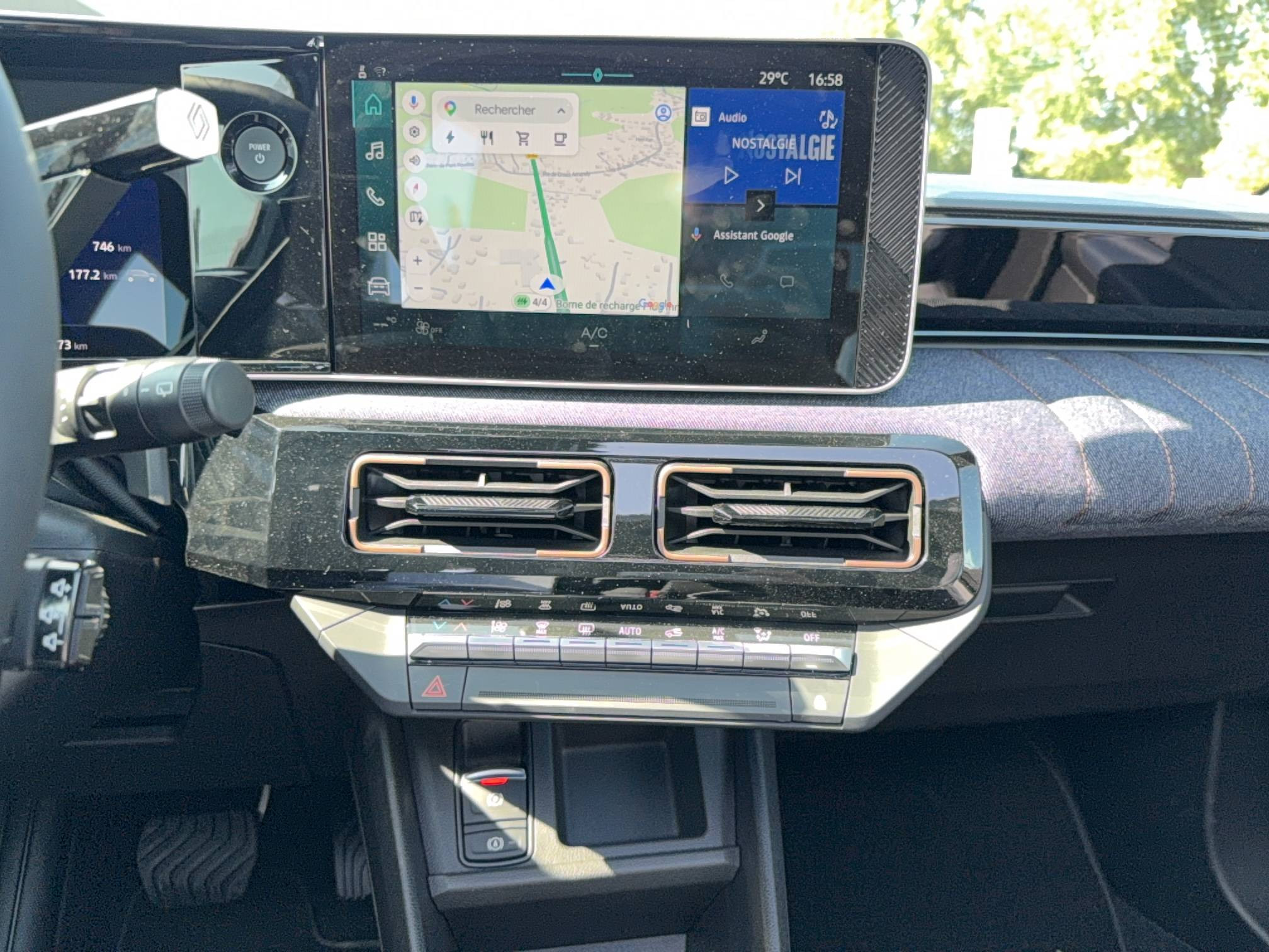 Vente en ligne Renault R4 E-Tech  150 ch autonomie confort au prix de 39 790 €
