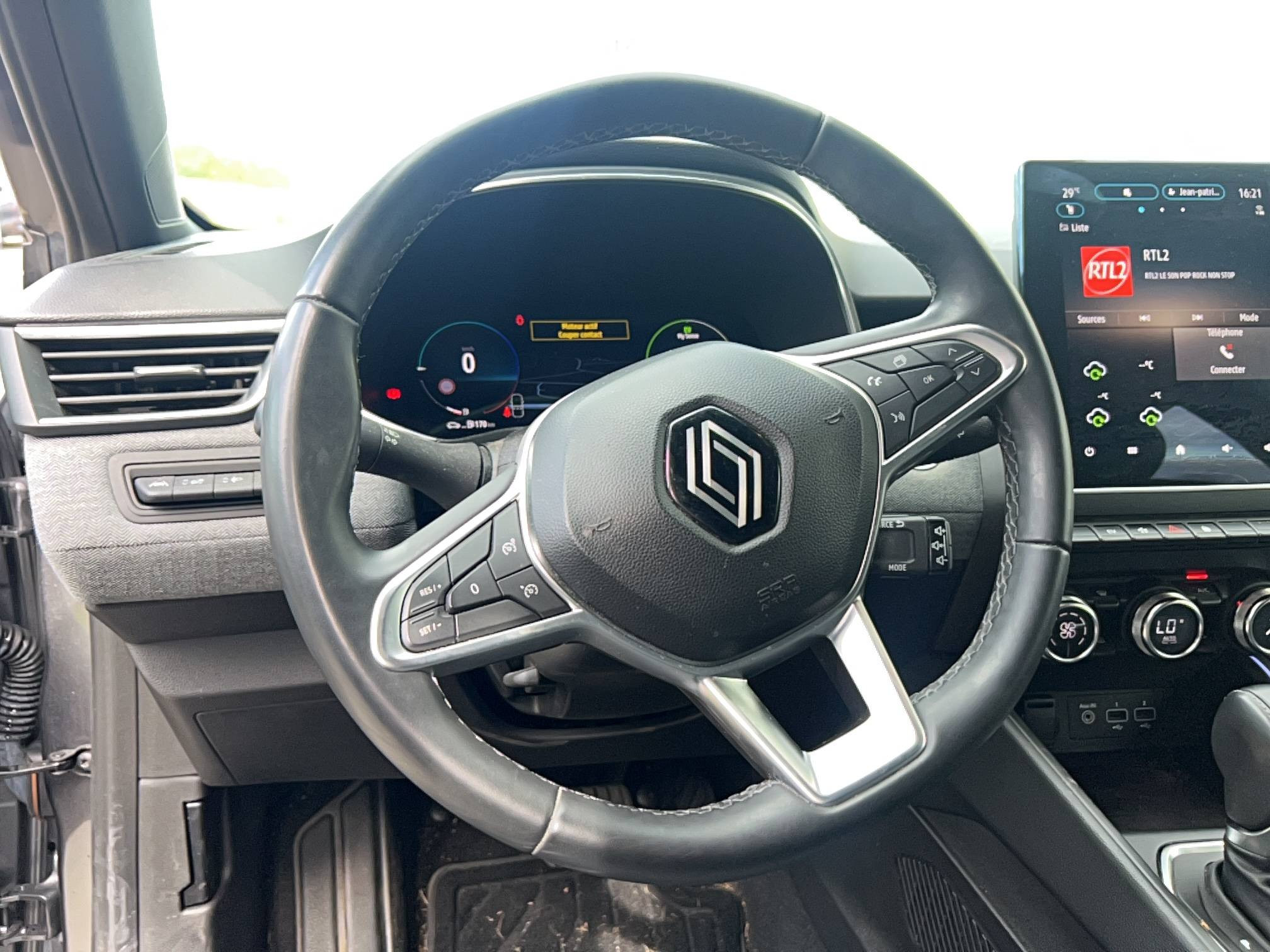 Vente en ligne Renault Clio 5 Clio E-Tech full hybrid 145 au prix de 18 590 €