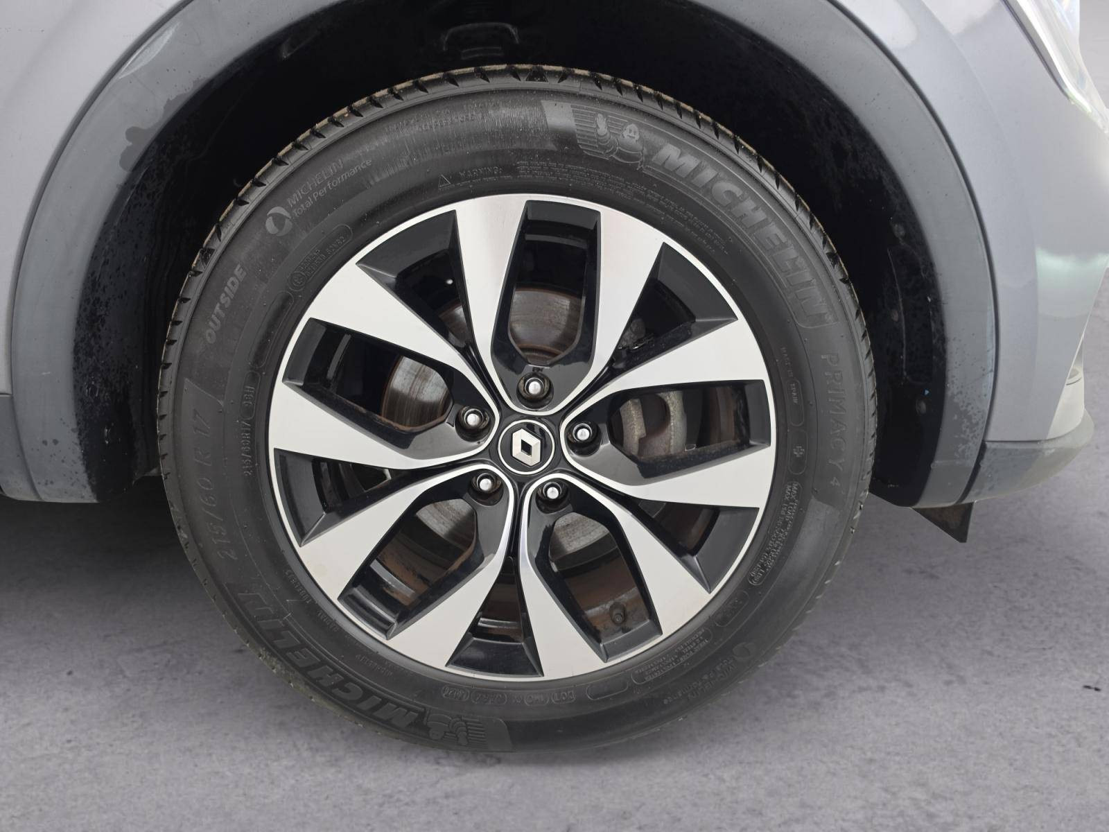 Vente en ligne Renault Arkana  E-Tech hybride 145 - 22 au prix de 19 990 €