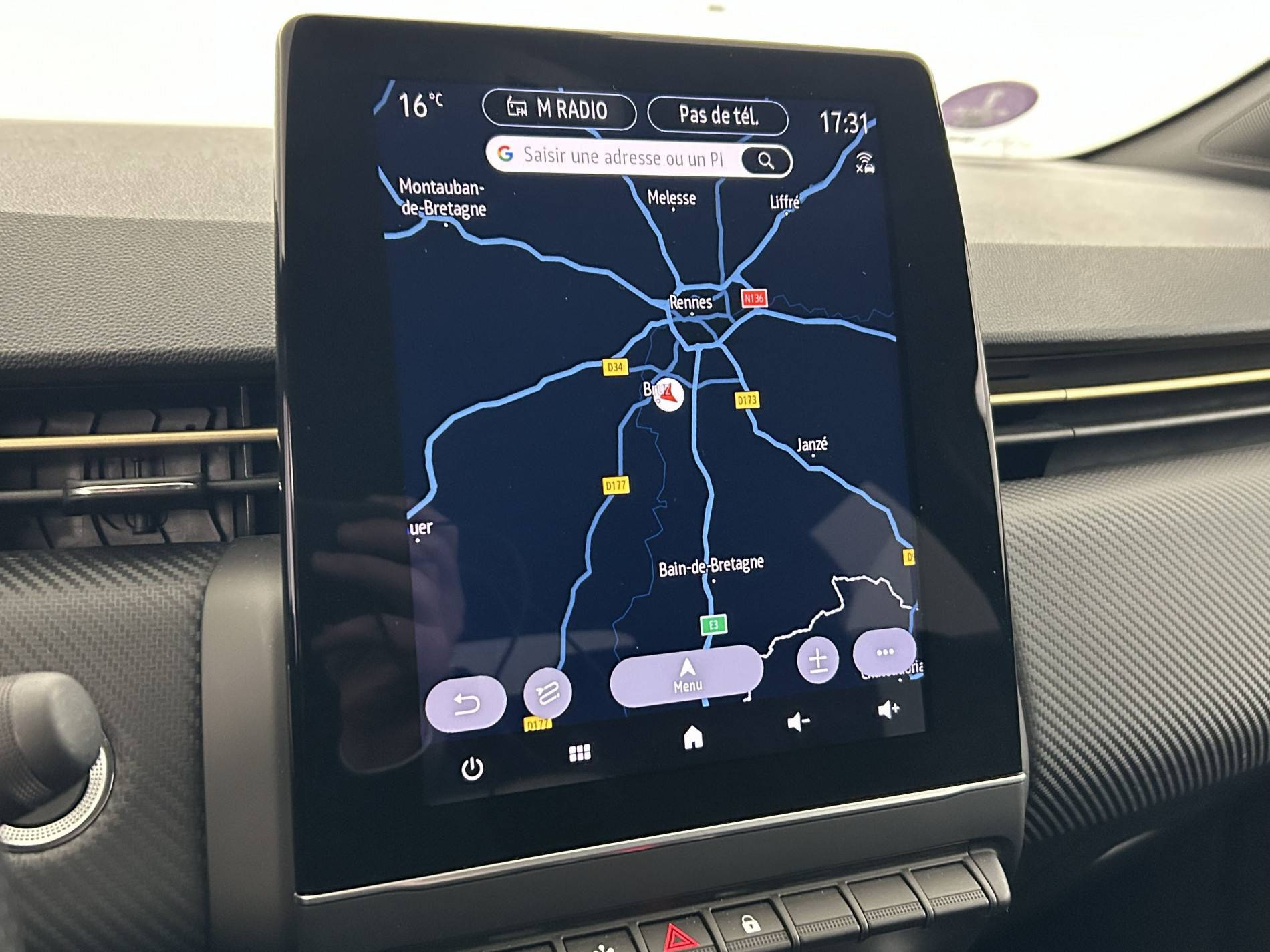 Vente en ligne Renault Clio 5 Clio E-Tech full hybrid 145 au prix de 18 990 €