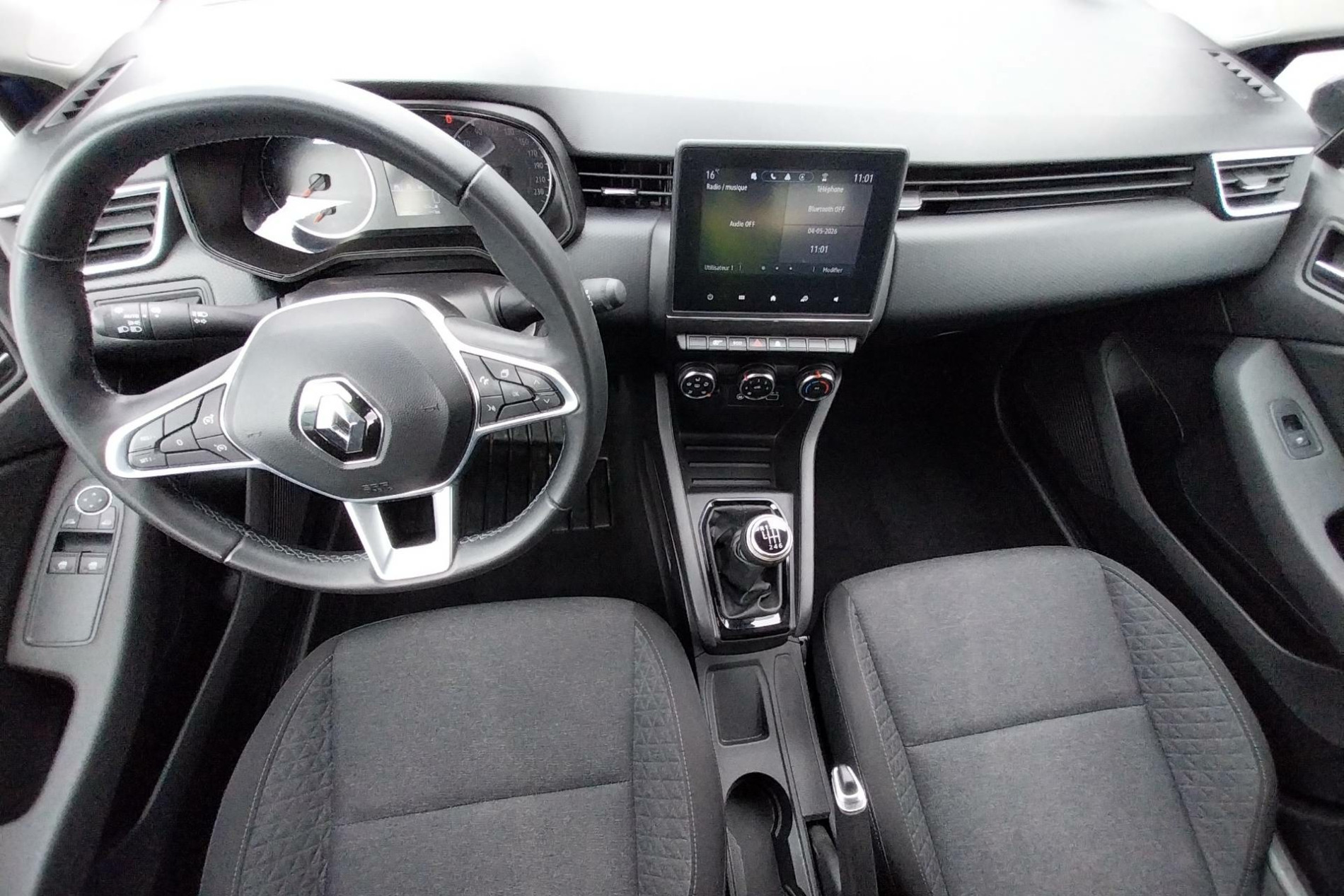 Vente en ligne Renault Clio 5 Clio TCe 90 au prix de 13 690 €