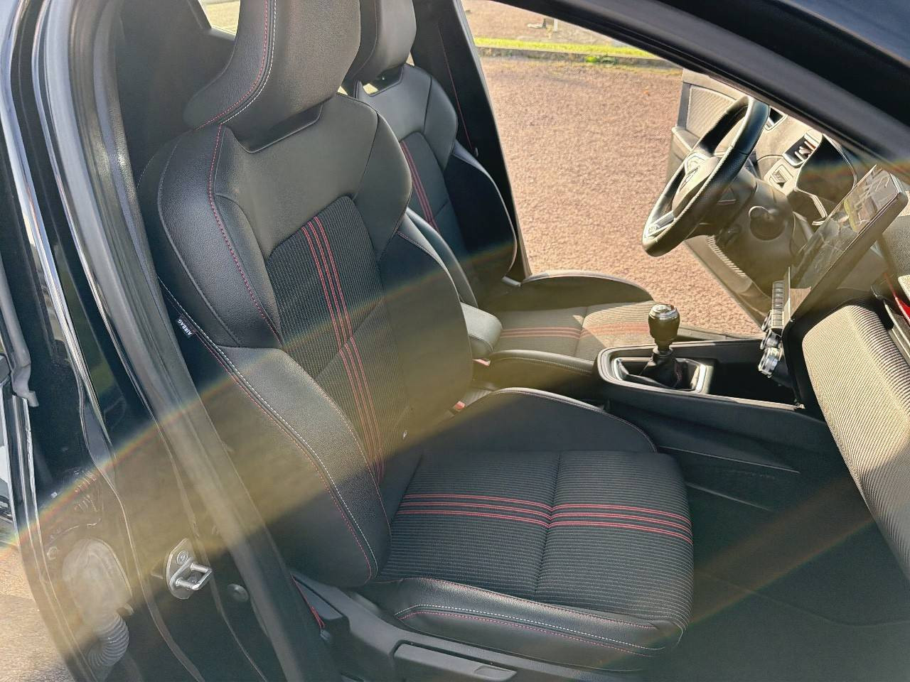 Vente en ligne Renault Clio 5 Clio TCe 140 au prix de 17 290 €