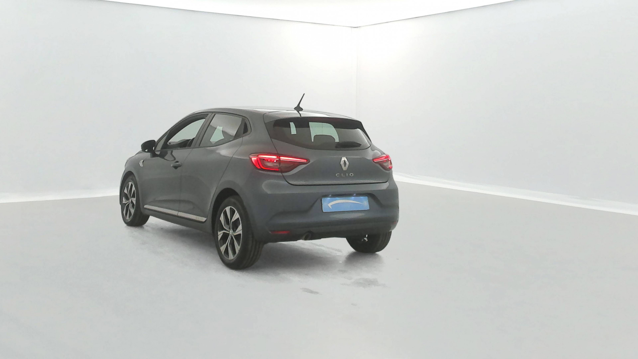 Vente en ligne Renault Clio 5 Clio TCe 90 - 21 au prix de 13 490 €