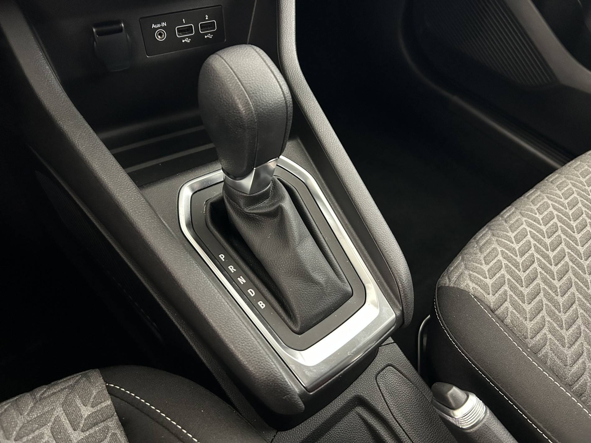 Vente en ligne Renault Clio 5 Clio E-Tech full hybrid 145 au prix de 17 950 €