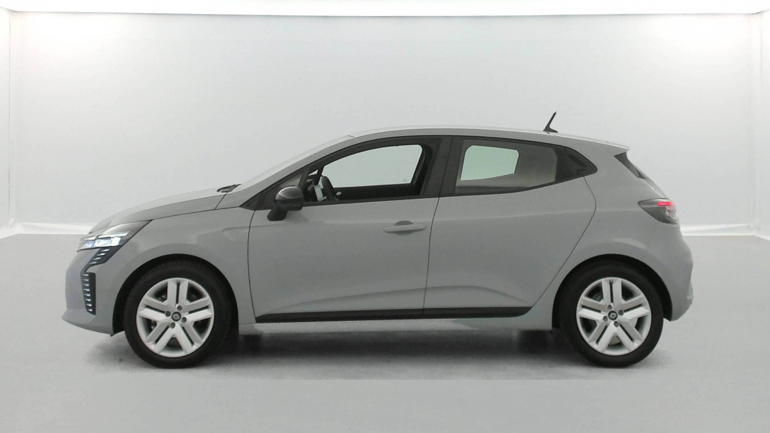 Vente en ligne Renault Clio 5 Clio E-Tech full hybrid 145 ch GSR2 au prix de 20 490 €