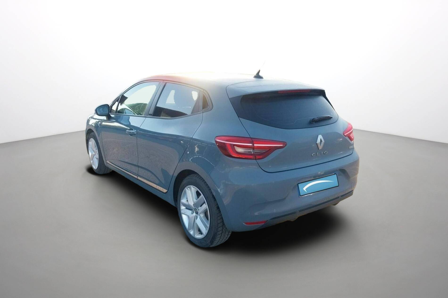 Vente en ligne Renault Clio 5 Clio E-Tech 140 - 21 au prix de 12 999 €