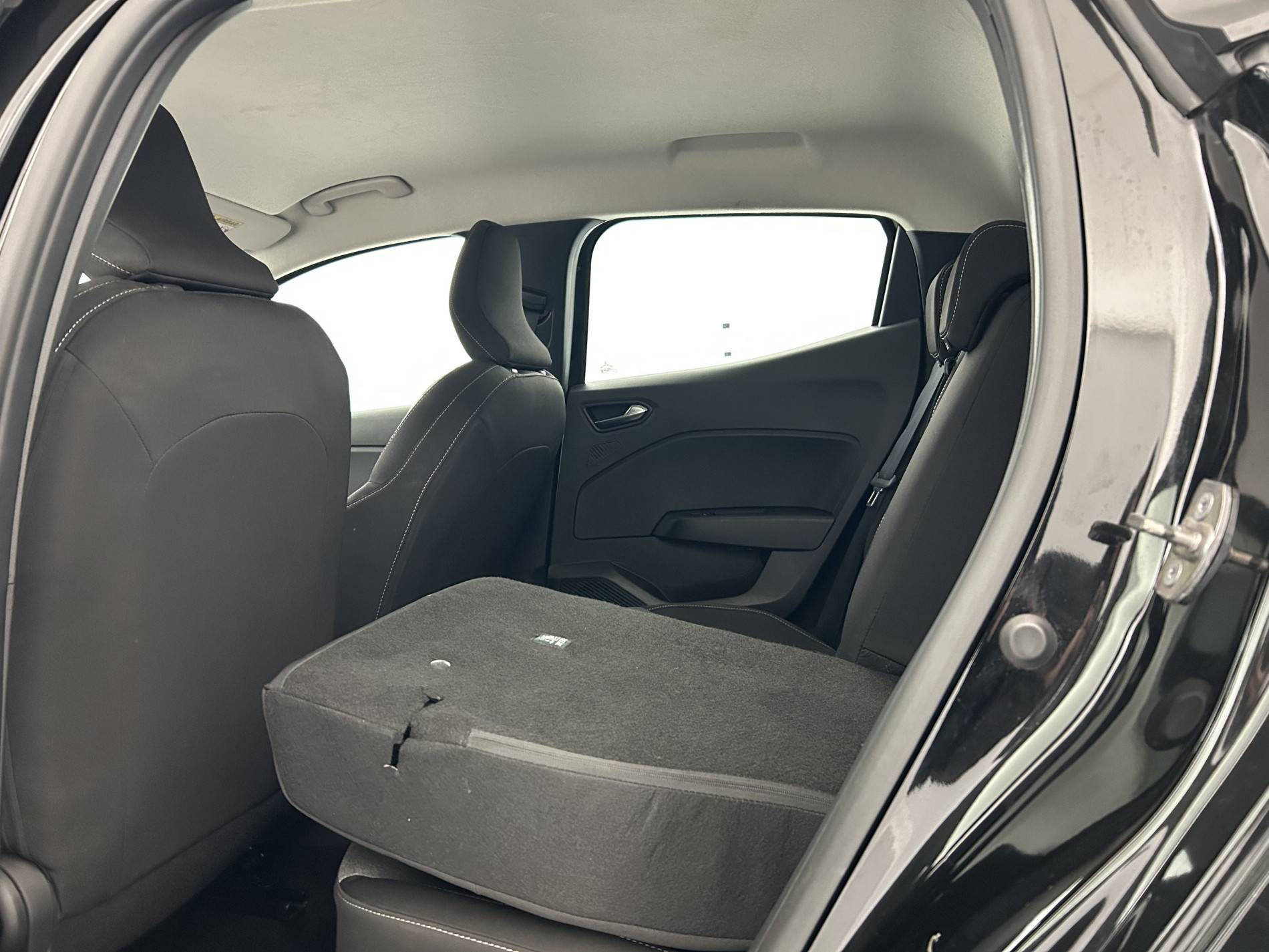 Vente en ligne Renault Clio 5 Clio TCe 90 au prix de 14 990 €