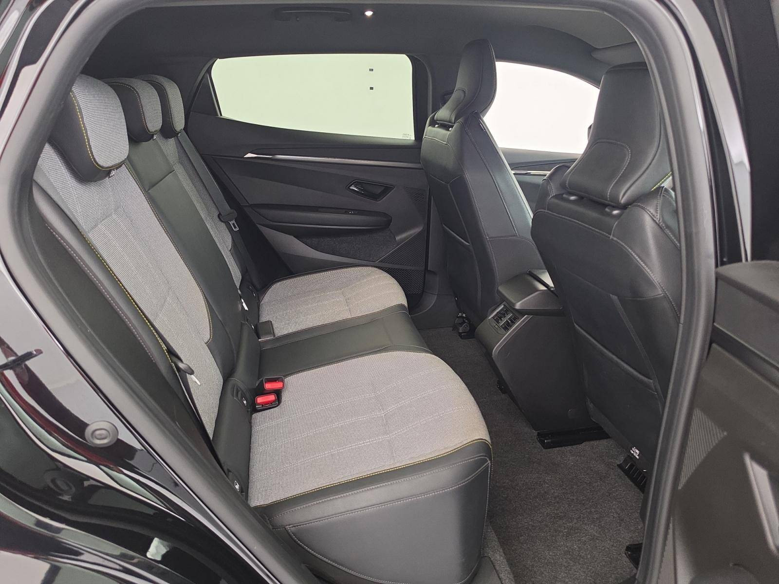Vente en ligne Renault Megane E-Tech  EV60 220 ch super charge au prix de 25 900 €