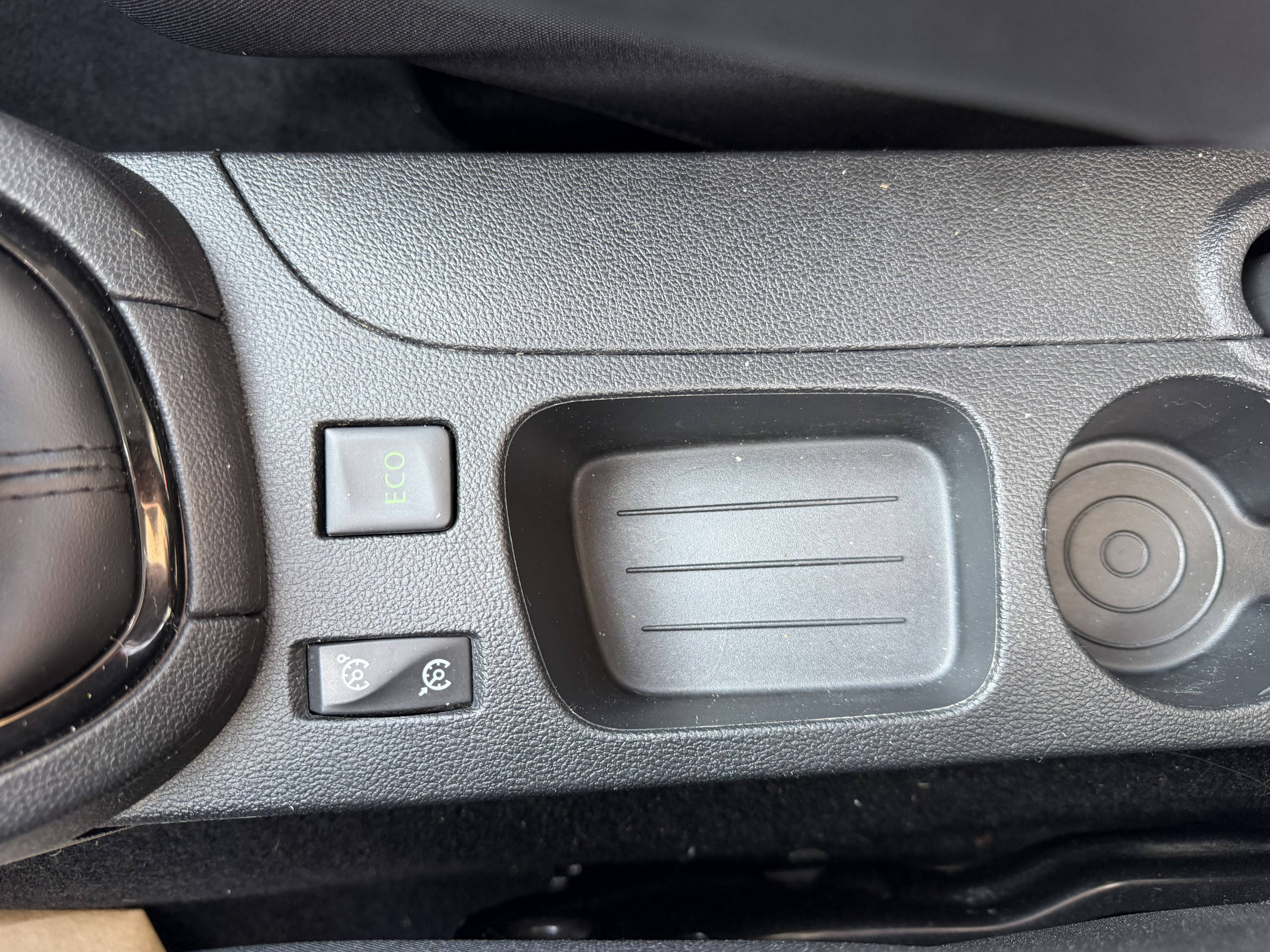 Vente en ligne Renault Clio 4 Estate Clio Estate dCi 90 Energy au prix de 11 490 €