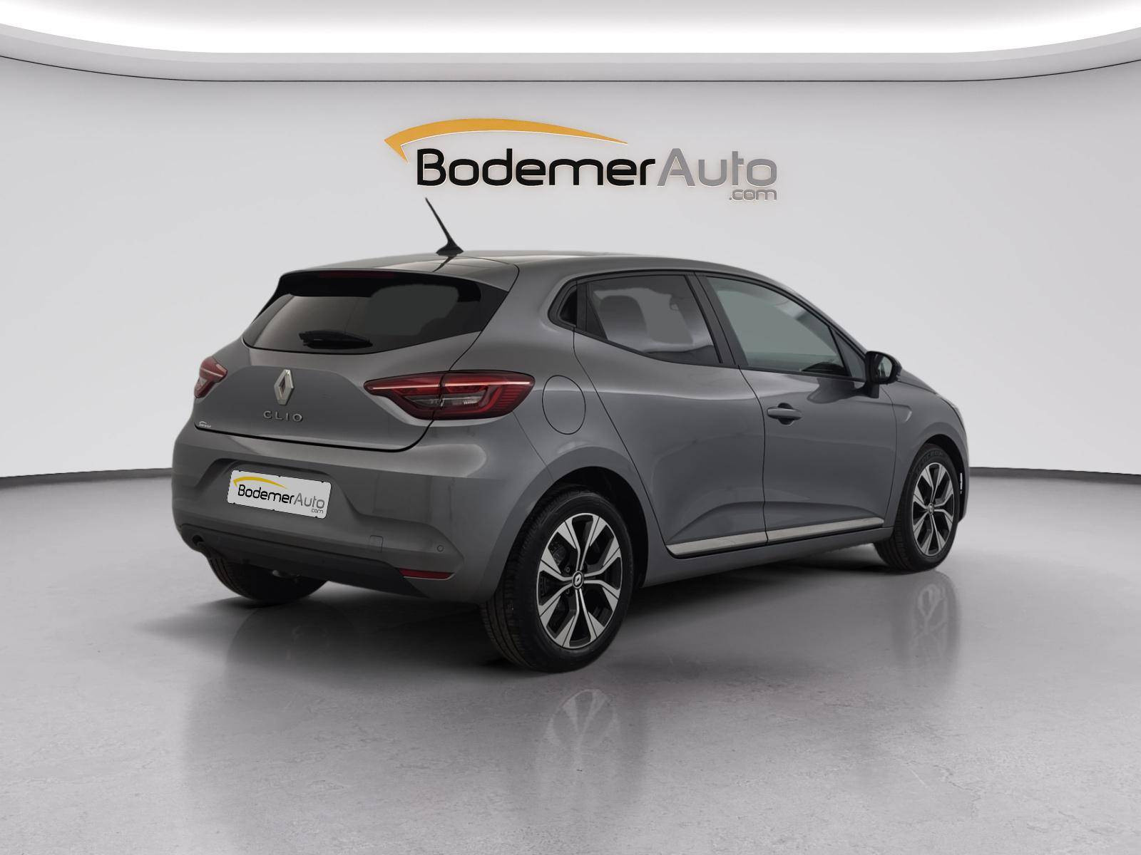 Vente en ligne Renault Clio 5 Clio TCe 90 au prix de 14 390 €