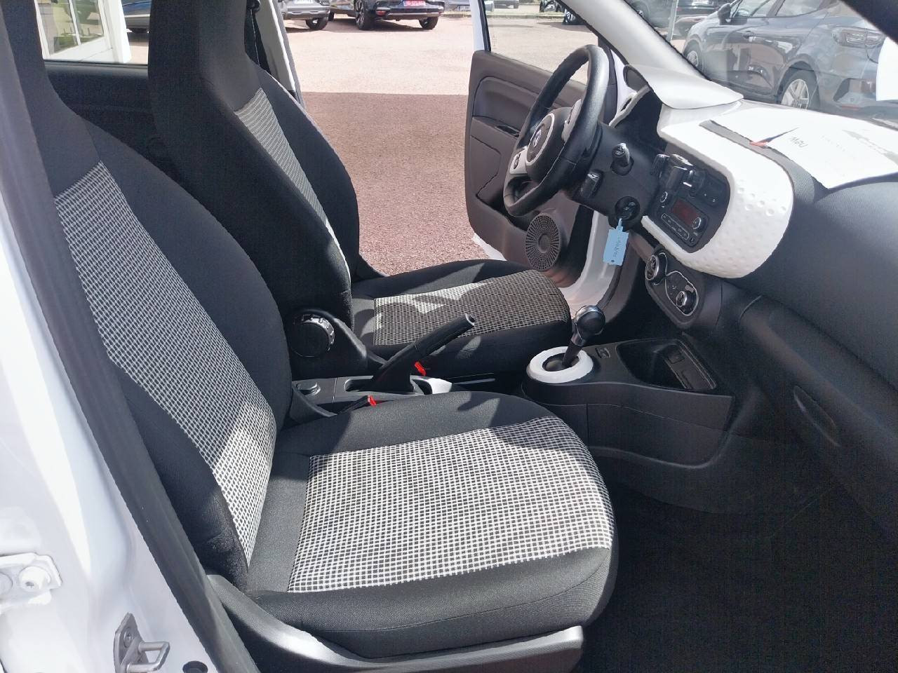 Vente en ligne Renault Twingo Electrique Twingo III E-Tech au prix de 11 990 €