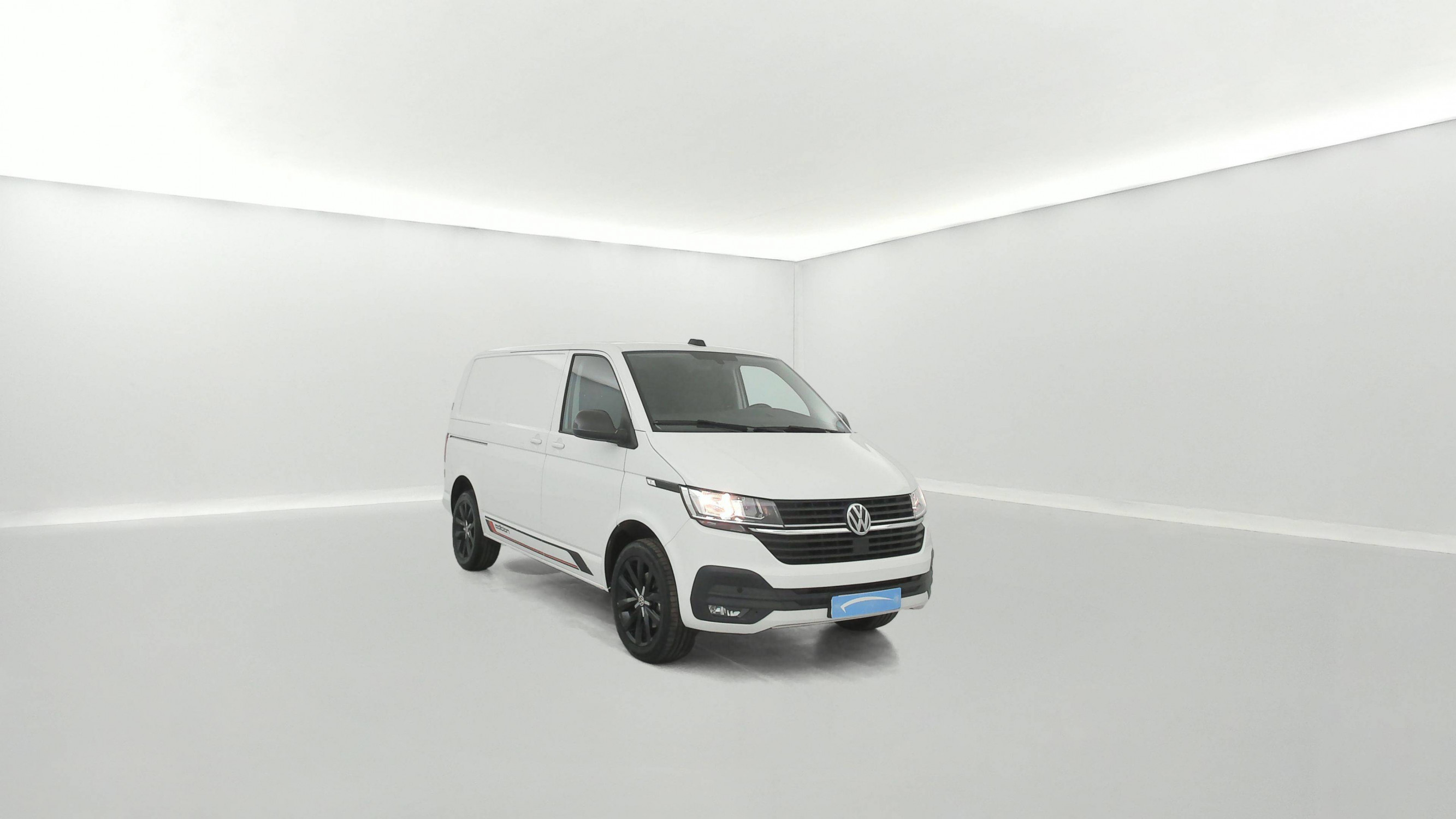 Vente en ligne Volkswagen Transporter  L1H1 2.0 TDI 110 BVM5 au prix de 22 690 €
